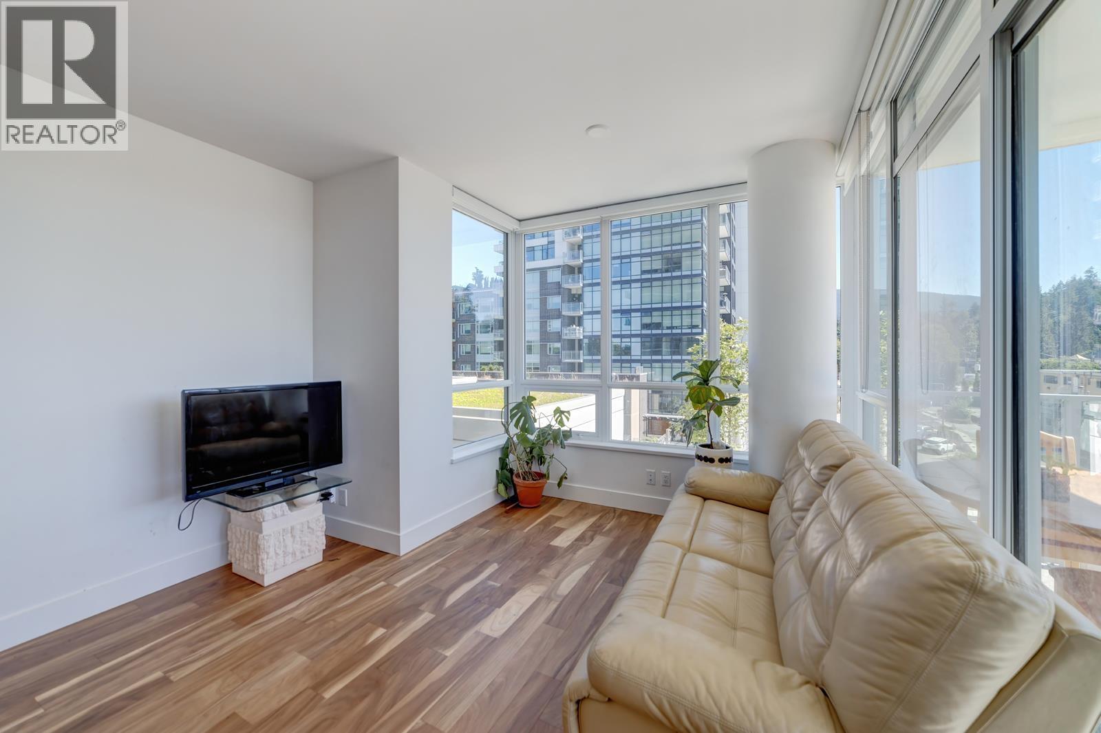 301 1675 Lions Gate Lane, North Vancouver, British Columbia  V7P 3B4 - Photo 6 - R3084512