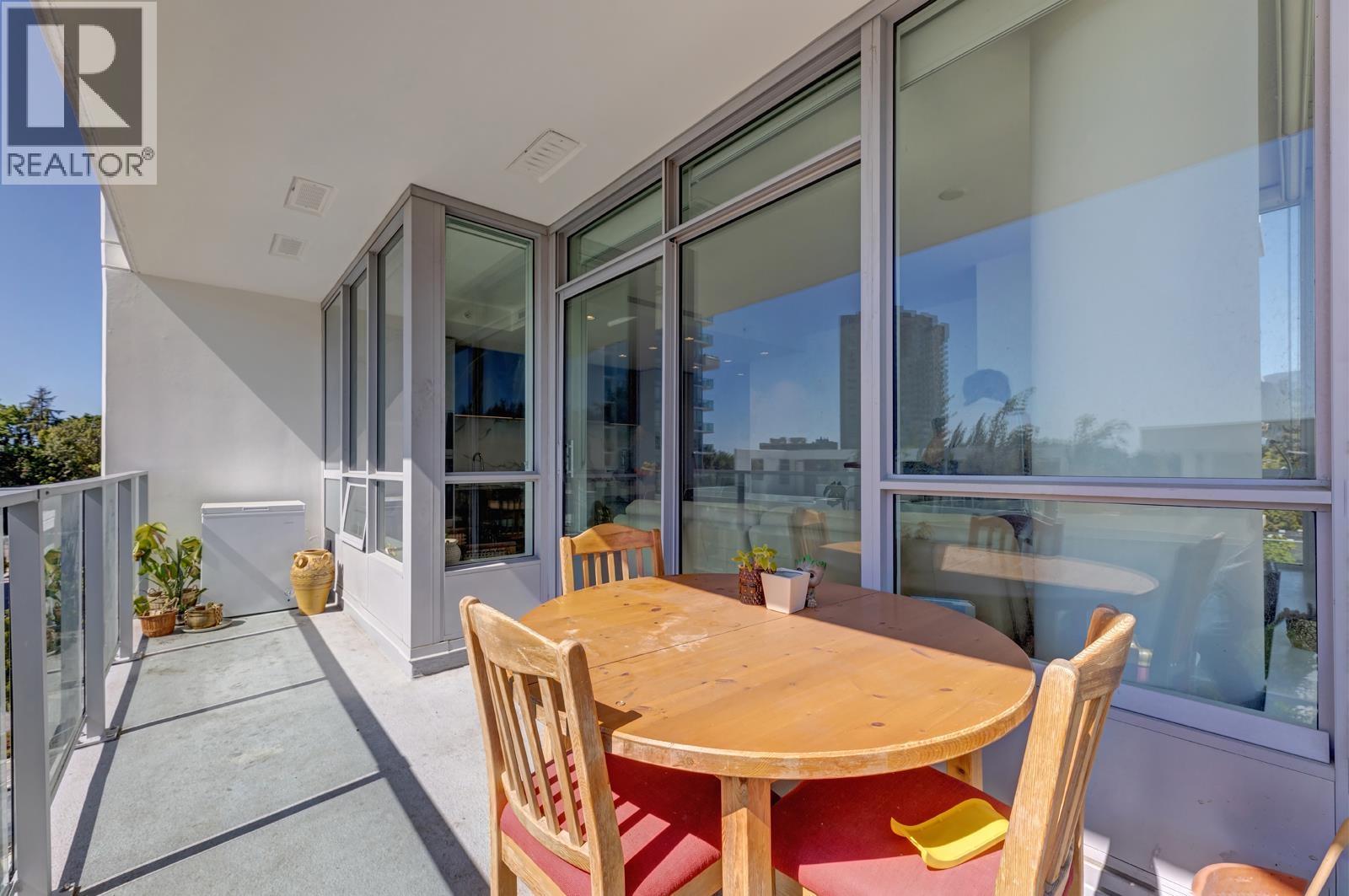 301 1675 Lions Gate Lane, North Vancouver, British Columbia  V7P 3B4 - Photo 7 - R3084512