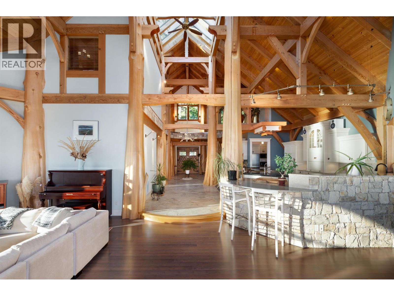 5871 Sunshine Coast Highway, Sechelt, British Columbia  V0N 3A0 - Photo 15 - R3084509