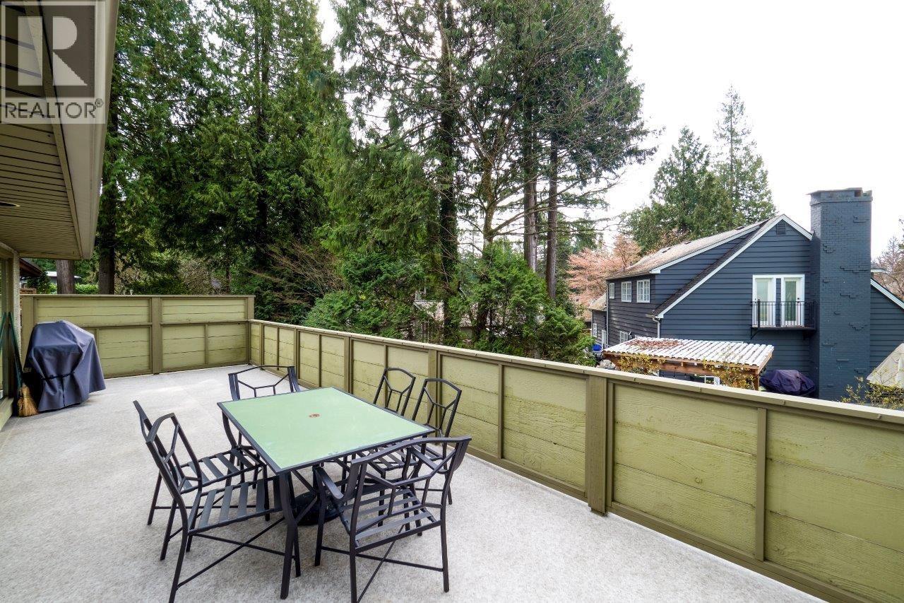 4302 Carolyn Drive, North Vancouver, British Columbia  V7R 4A4 - Photo 16 - R3084510