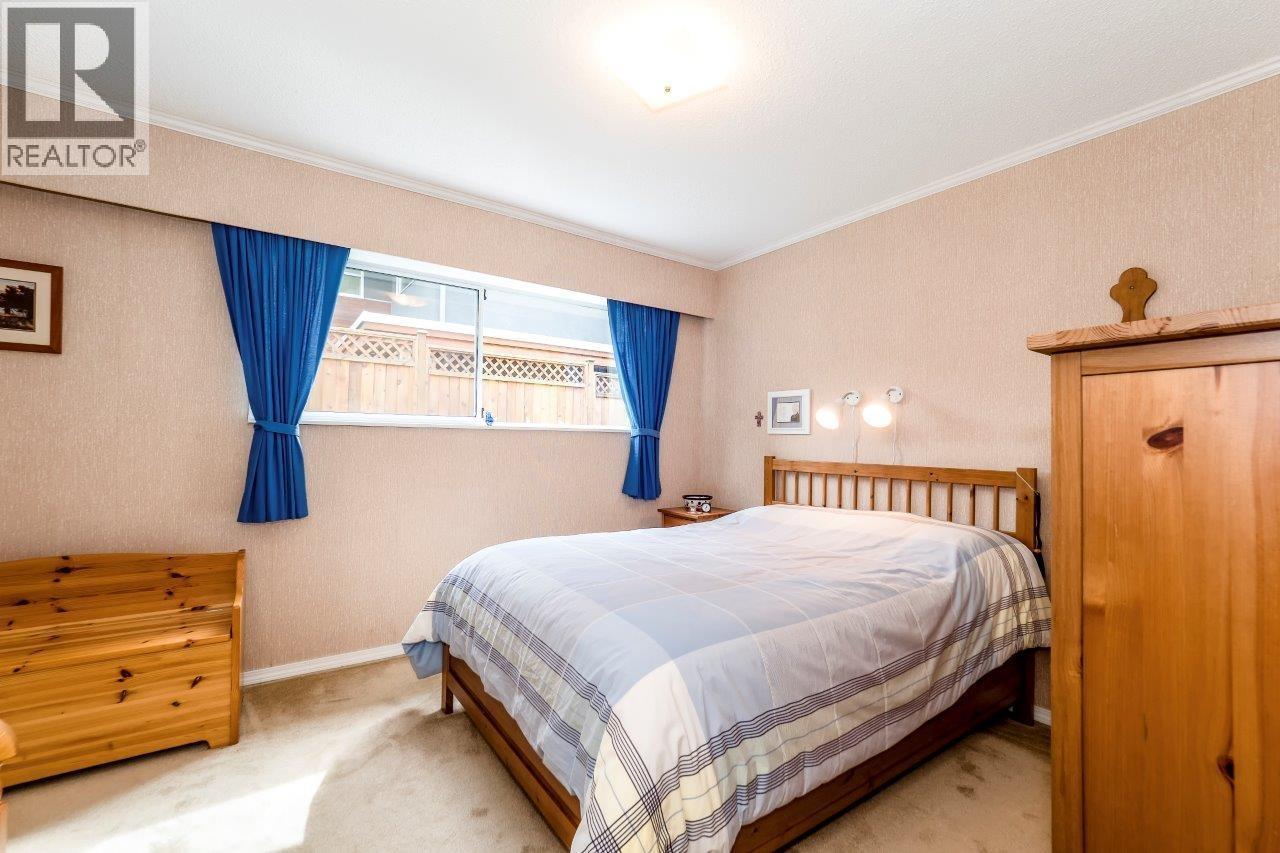 4302 Carolyn Drive, North Vancouver, British Columbia  V7R 4A4 - Photo 25 - R3084510