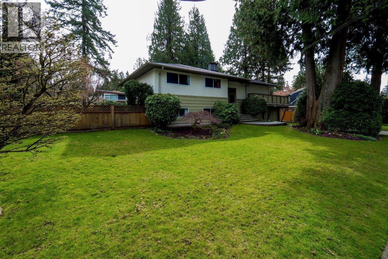 4302 Carolyn Drive, North Vancouver, British Columbia  V7R 4A4 - Photo 28 - R3084510