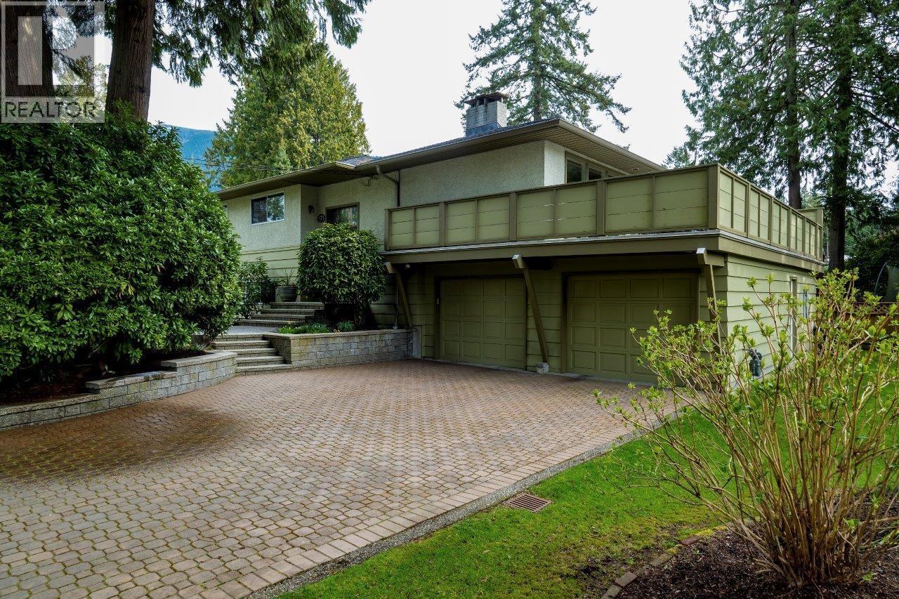 4302 Carolyn Drive, North Vancouver, British Columbia  V7R 4A4 - Photo 29 - R3084510