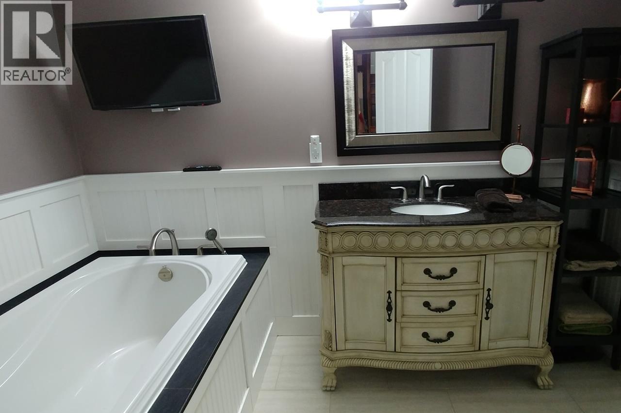 25855 112 Avenue, Maple Ridge, British Columbia  V2W 1H1 - Photo 12 - R3084514