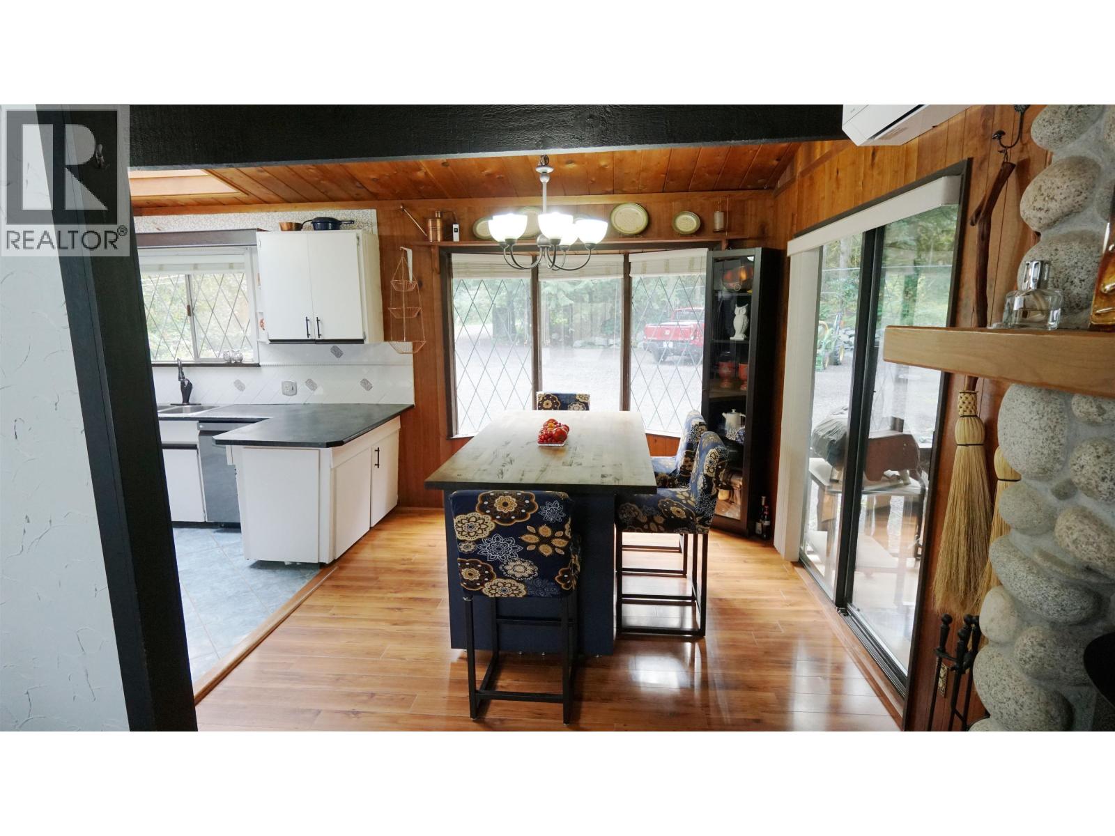 25855 112 Avenue, Maple Ridge, British Columbia  V2W 1H1 - Photo 4 - R3084514