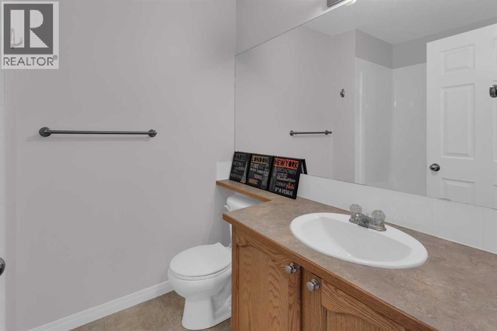 111 Hidden Creek Cove Nw, Calgary, Alberta  T3A 6L8 - Photo 23 - A2273272
