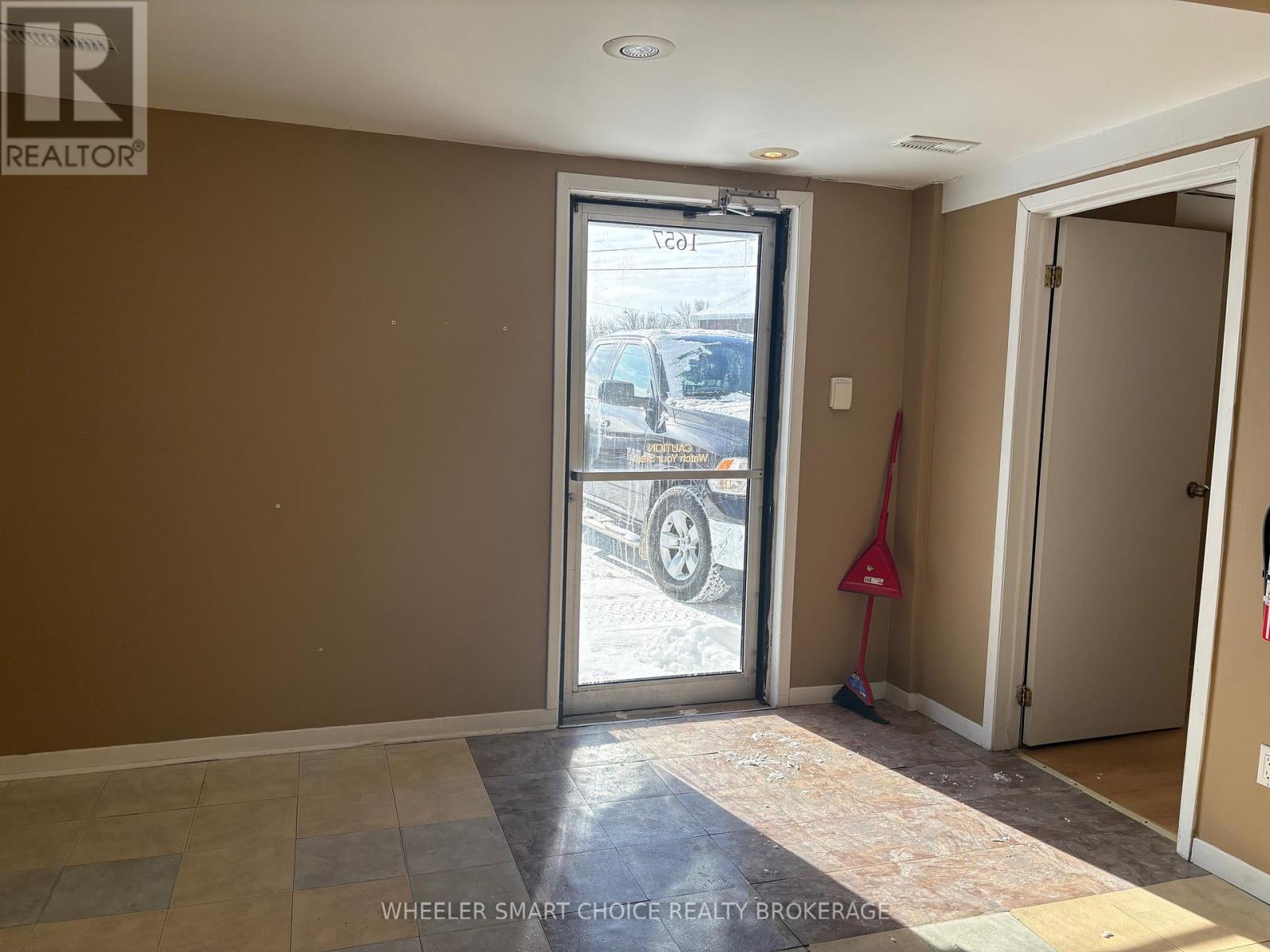 1657 Birmingham Street, Cornwall, Ontario  K6H 5Z5 - Photo 3 - X12739338