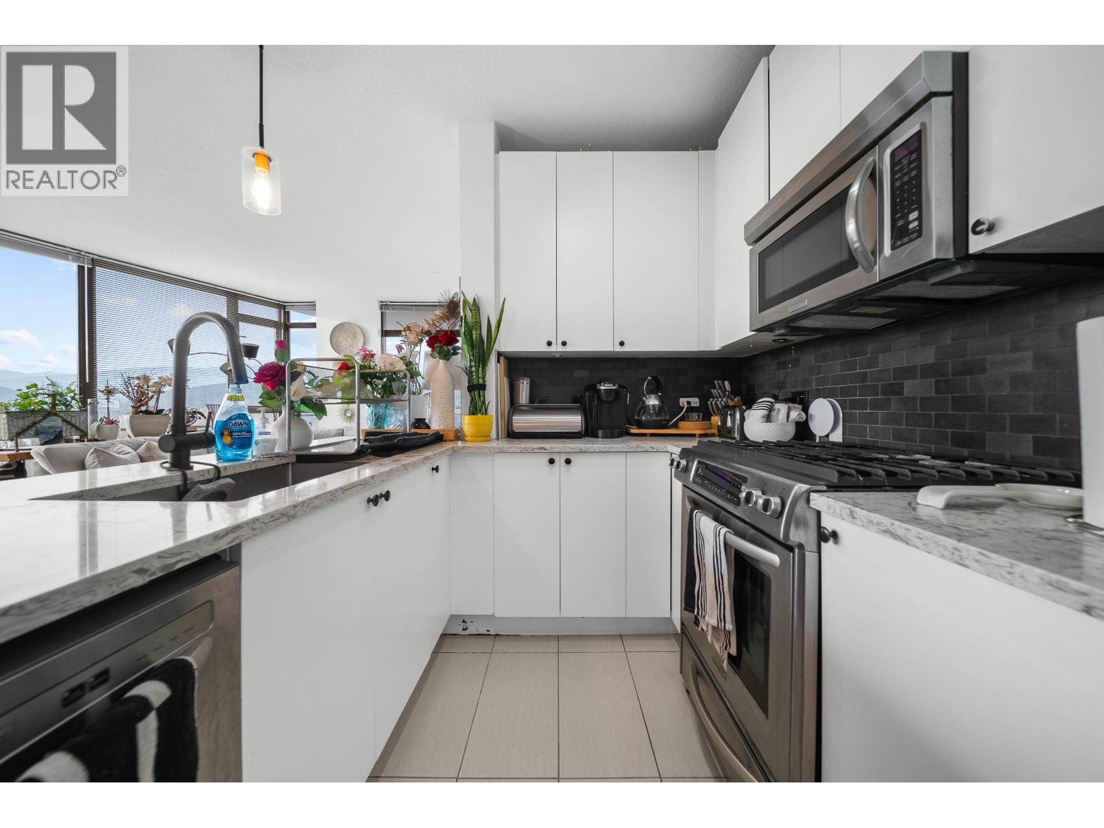 1406 400 Capilano Road, Port Moody, British Columbia  V3H 0E1 - Photo 6 - R3083541