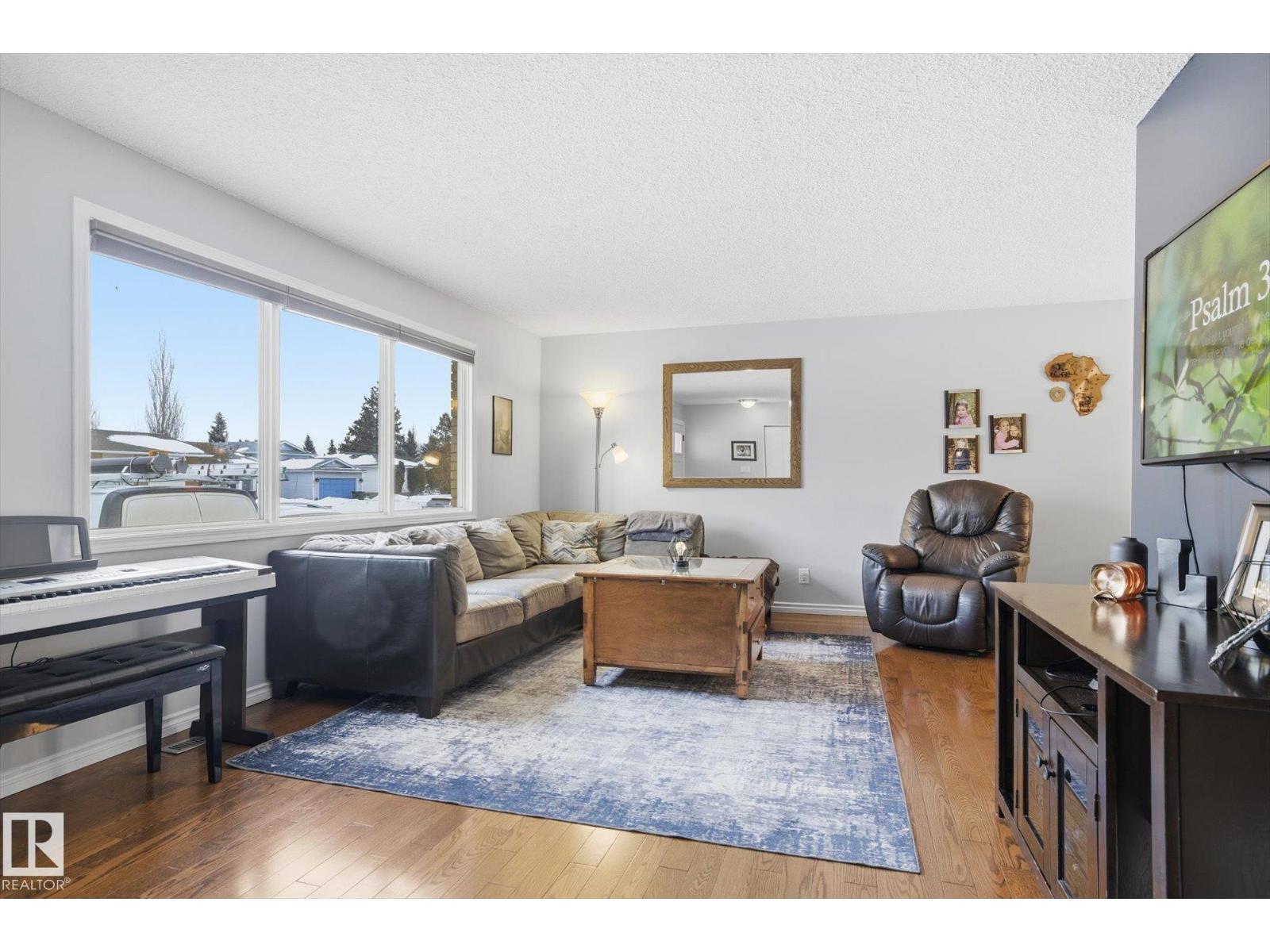 6903 12 Av Nw, Edmonton, Alberta  T6K 3J6 - Photo 6 - E4470561