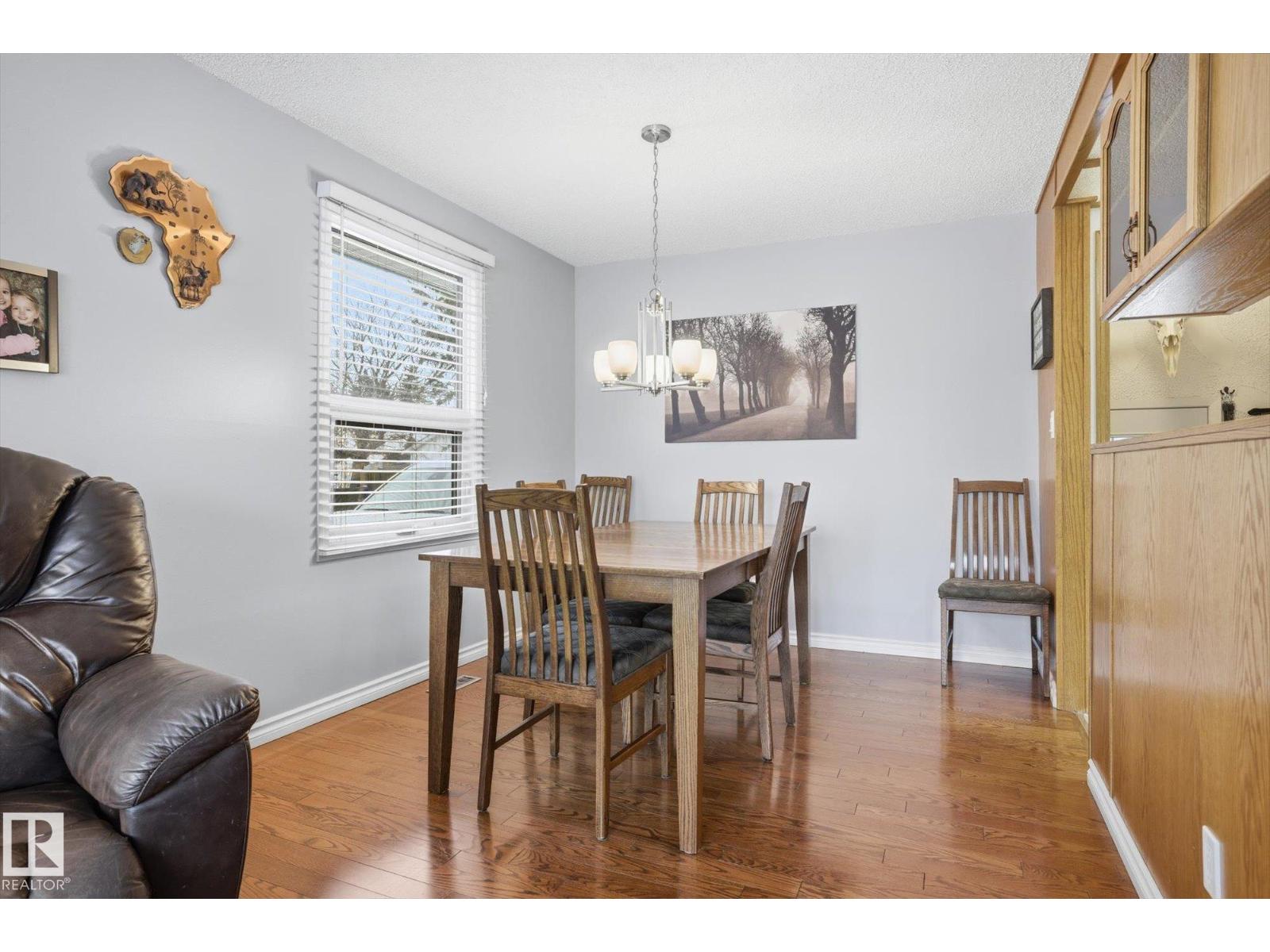 6903 12 Av Nw, Edmonton, Alberta  T6K 3J6 - Photo 9 - E4470561