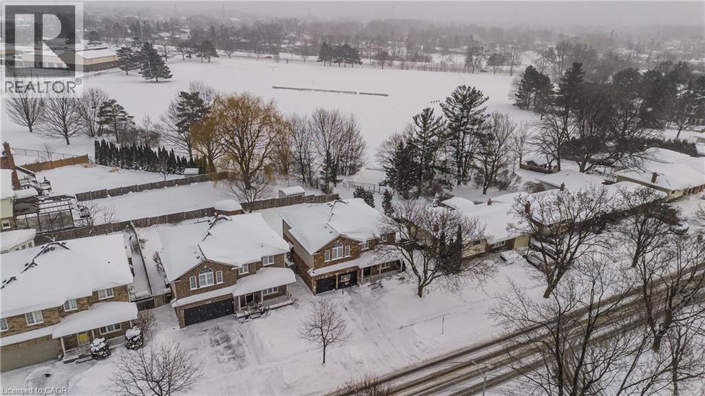 2055 Mountain Grove Avenue, Burlington, Ontario  L7P 2H8 - Photo 3 - 40801201