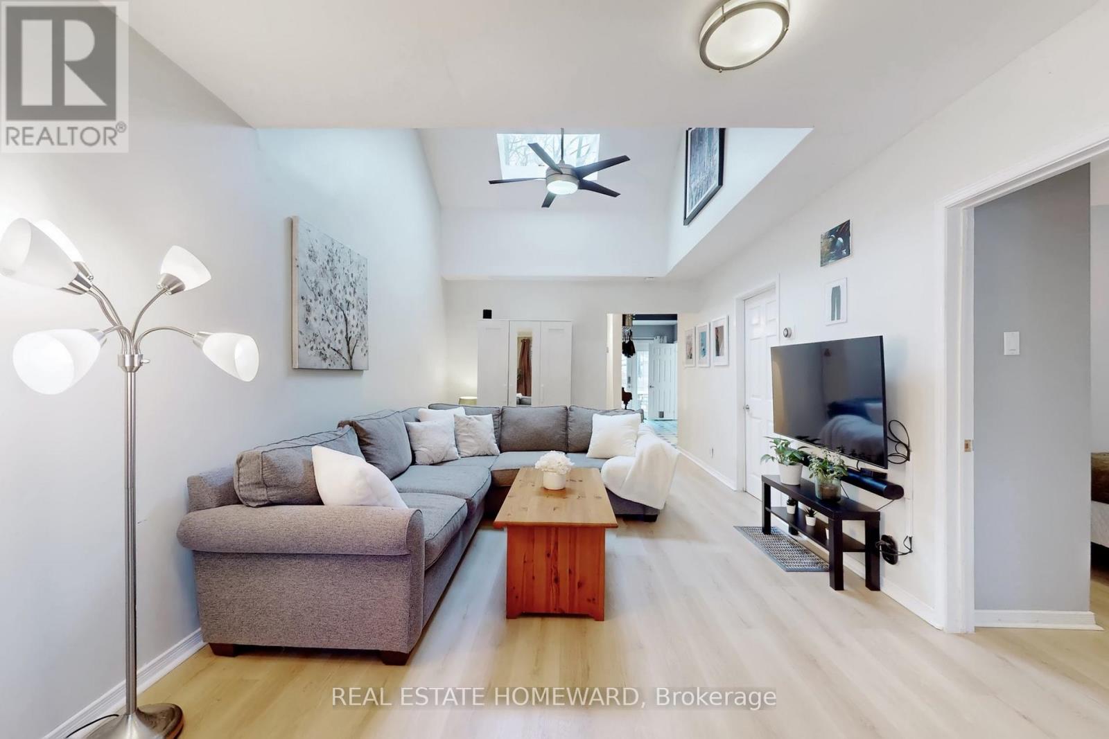 127 Kalmar Avenue, Toronto, Ontario  M1N 3G6 - Photo 3 - E12739320