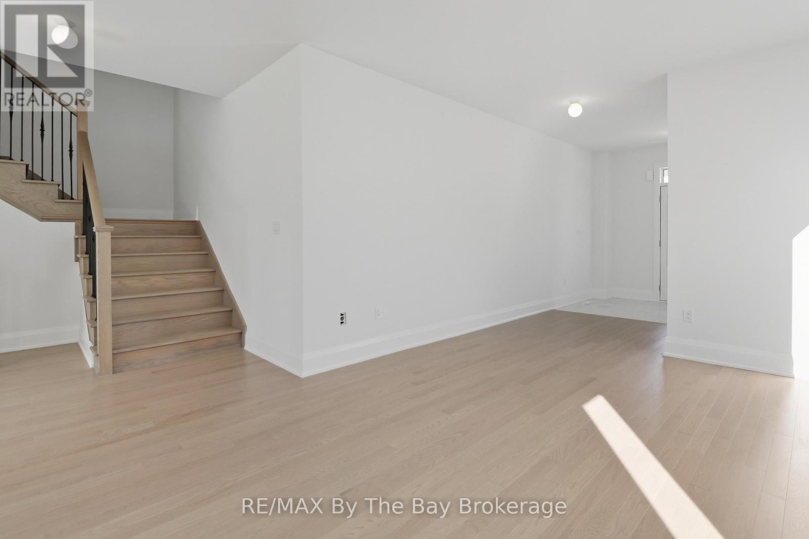 66 Amber Drive, Wasaga Beach, Ontario L9Z 0R9 - Photo 17 - S12738606