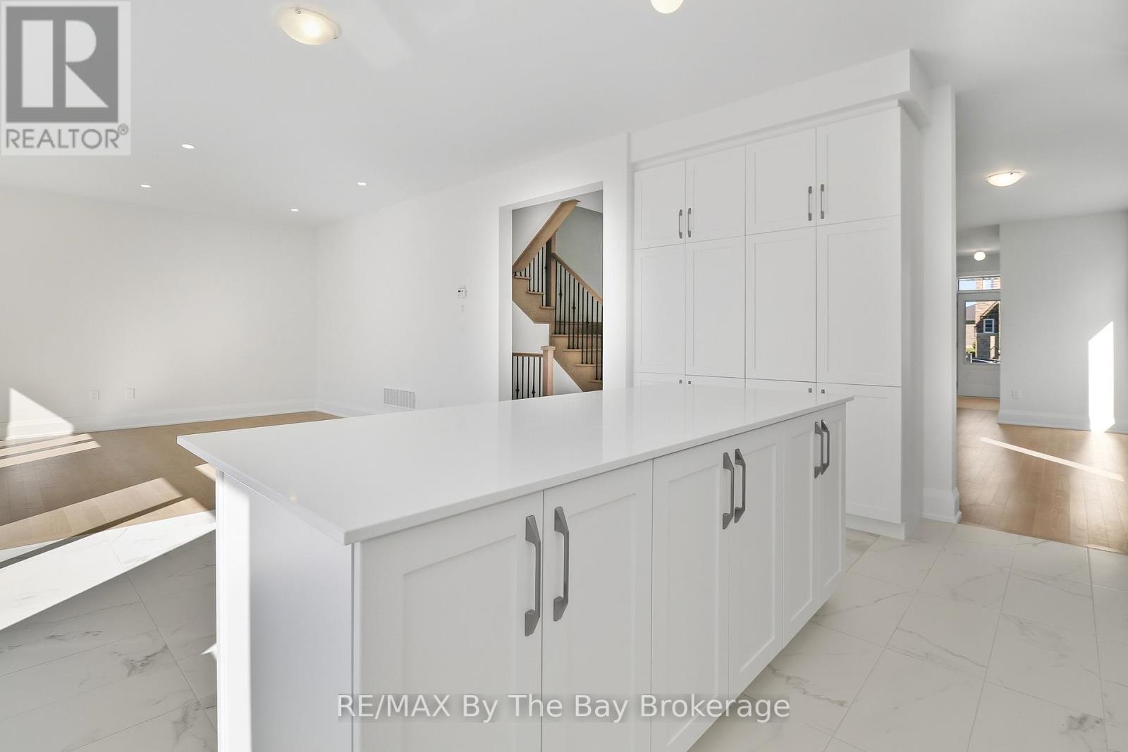 66 Amber Drive, Wasaga Beach, Ontario L9Z 0R9 - Photo 8 - S12738606