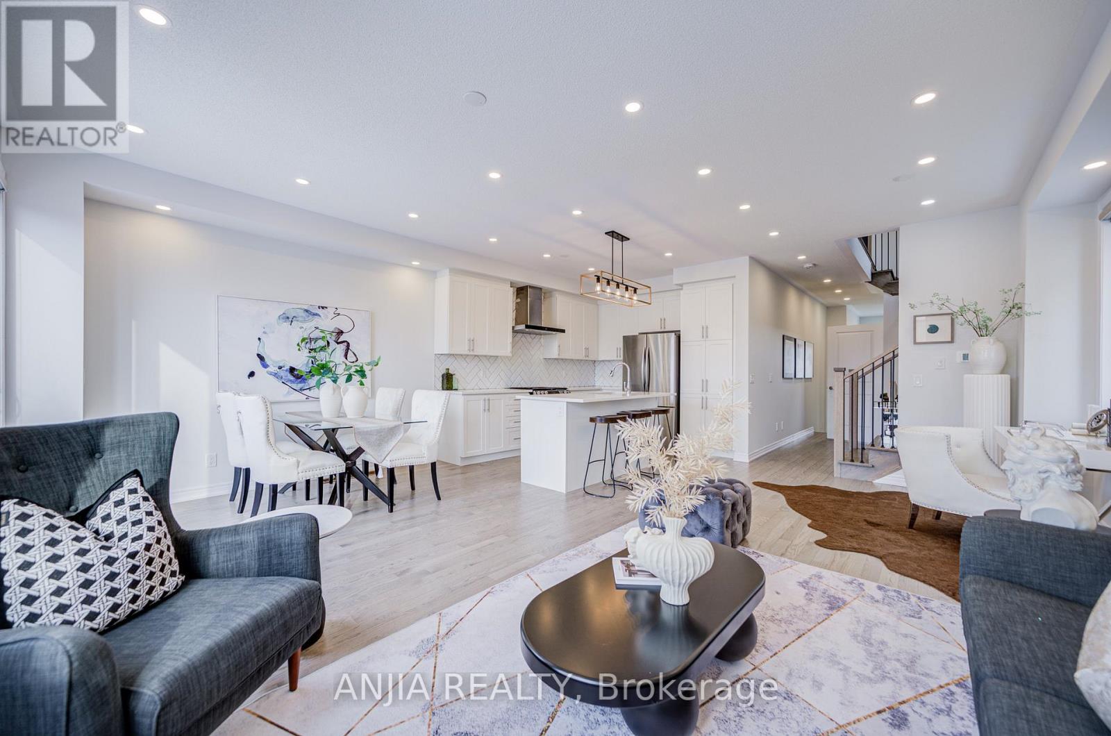 143 Lageer Drive, Whitchurch-Stouffville, Ontario  L4A 4V2 - Photo 16 - N12738050