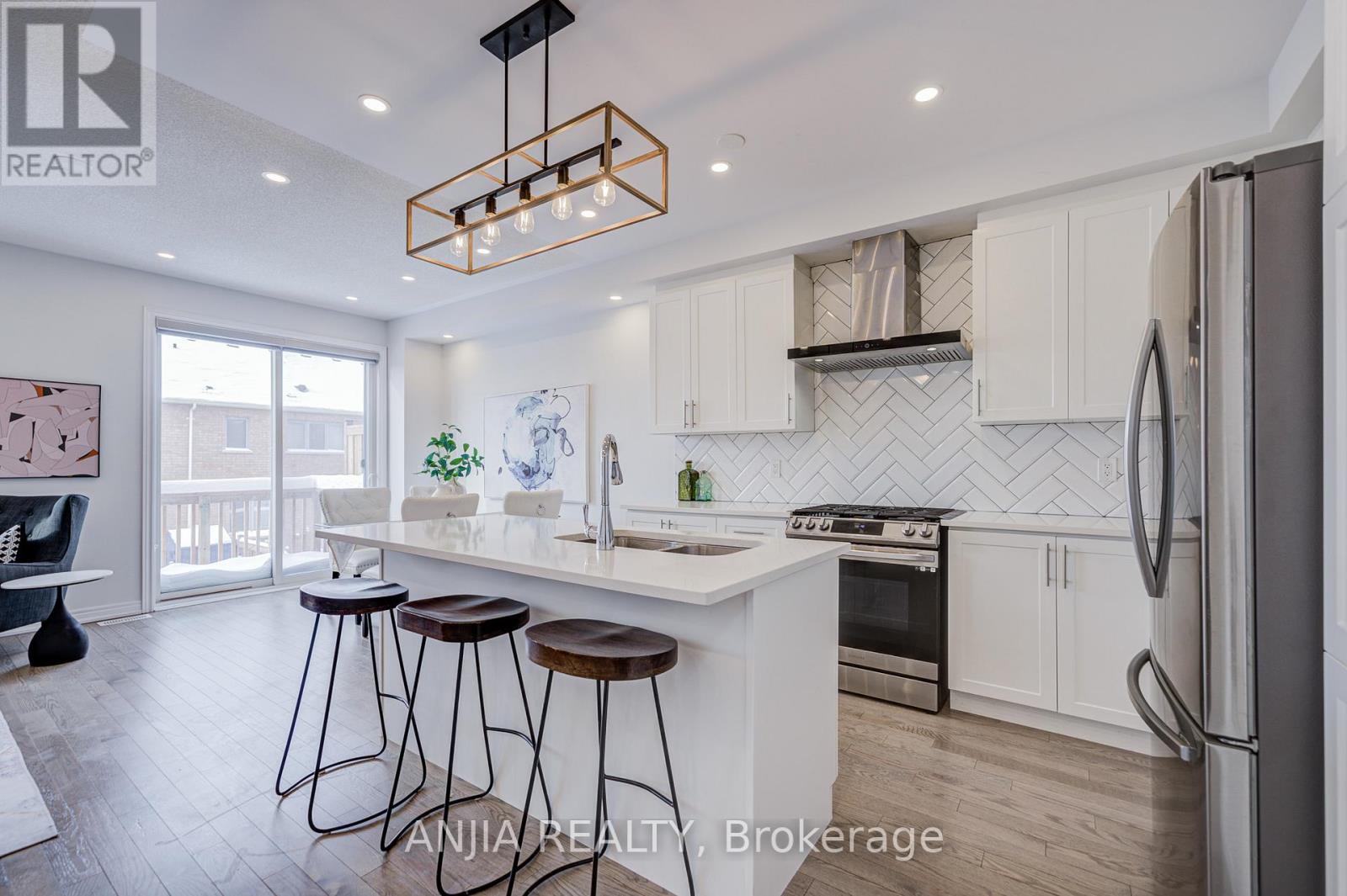 143 Lageer Drive, Whitchurch-Stouffville, Ontario  L4A 4V2 - Photo 22 - N12738050