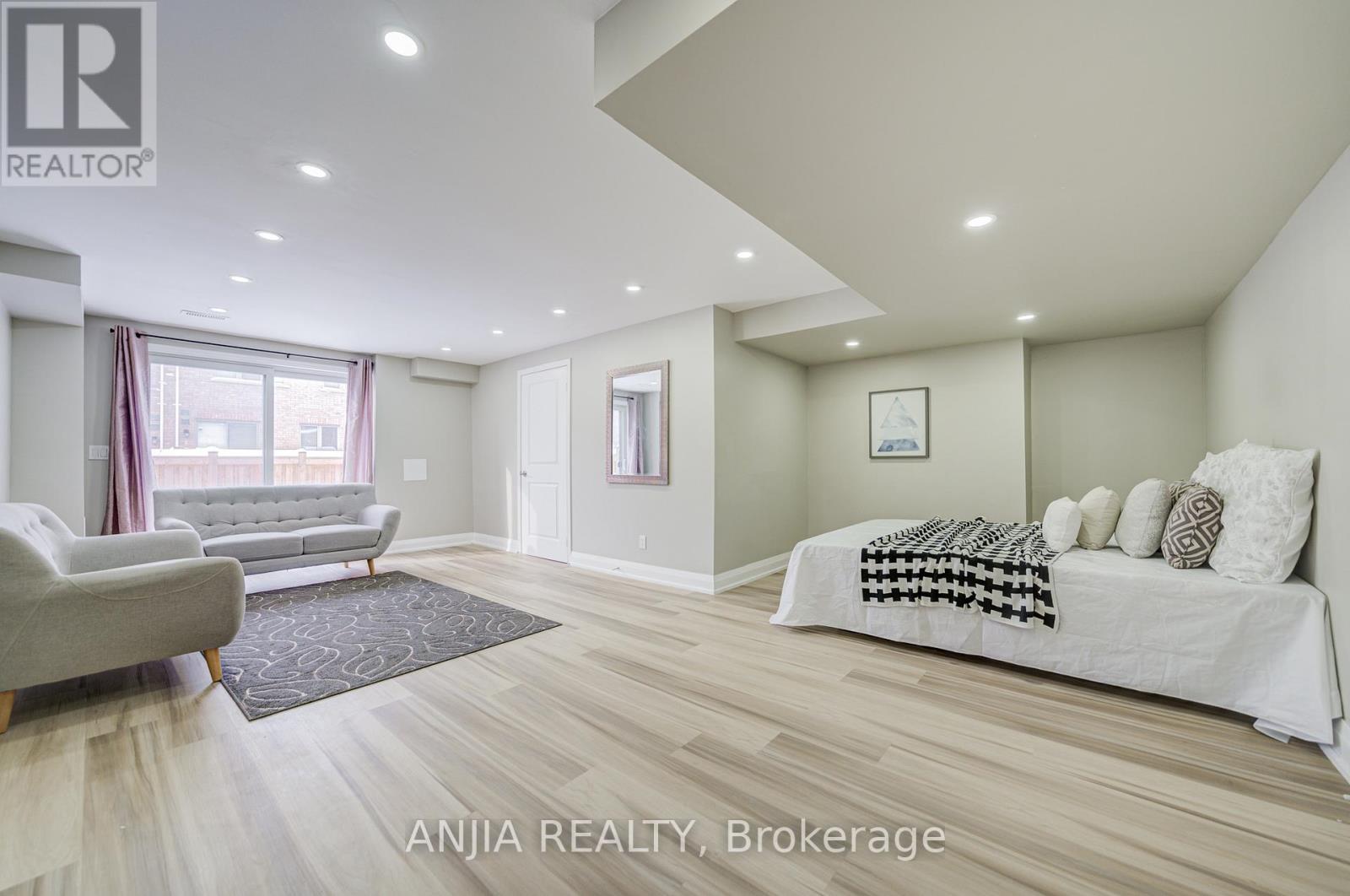 143 Lageer Drive, Whitchurch-Stouffville, Ontario  L4A 4V2 - Photo 39 - N12738050