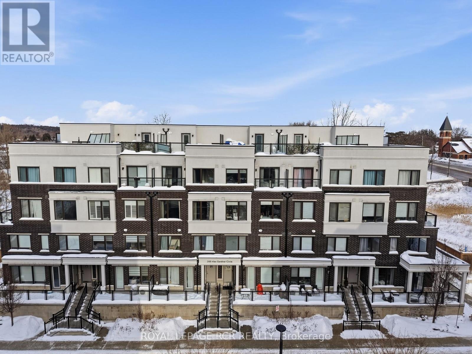 36 - 200 Alex Gardner Circle, Aurora, Ontario  L4G 3G5 - Photo 31 - N12739178