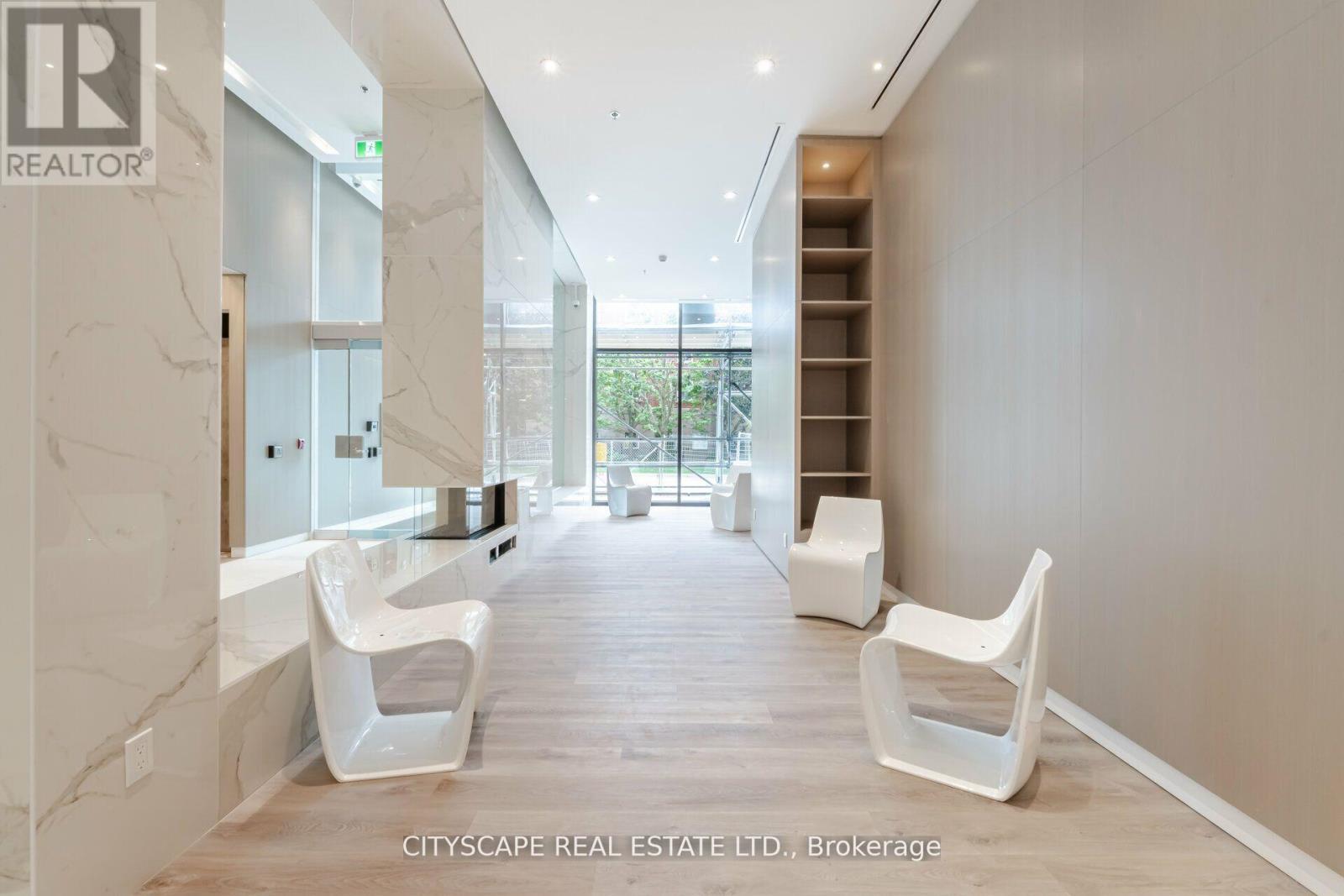 1907 - 370 Martha Street S, Burlington, Ontario  L7R 0G9 - Photo 5 - W12712682