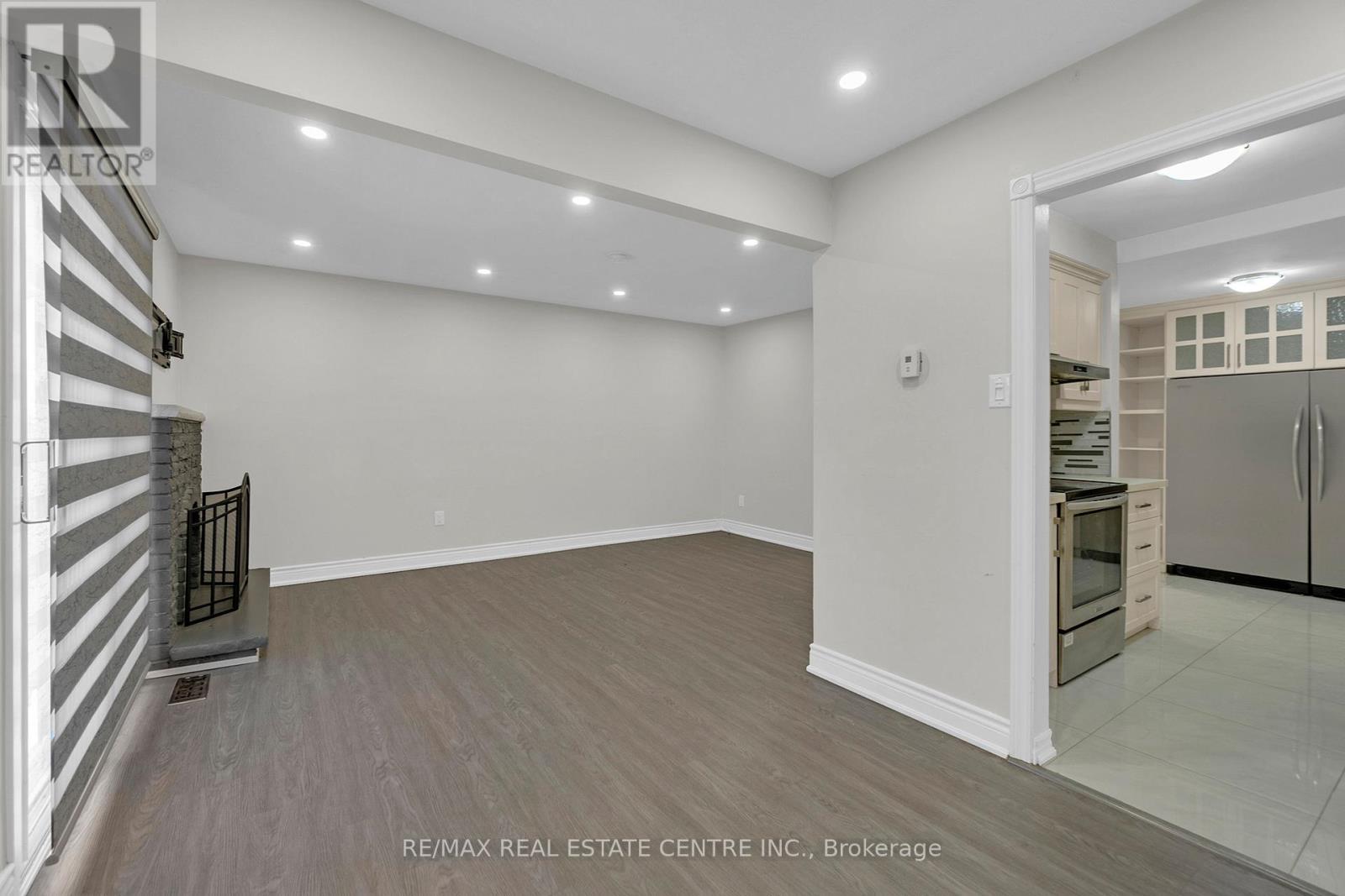 29 Gatwick Lane, Brampton, Ontario  L6S 2E4 - Photo 8 - W12736684