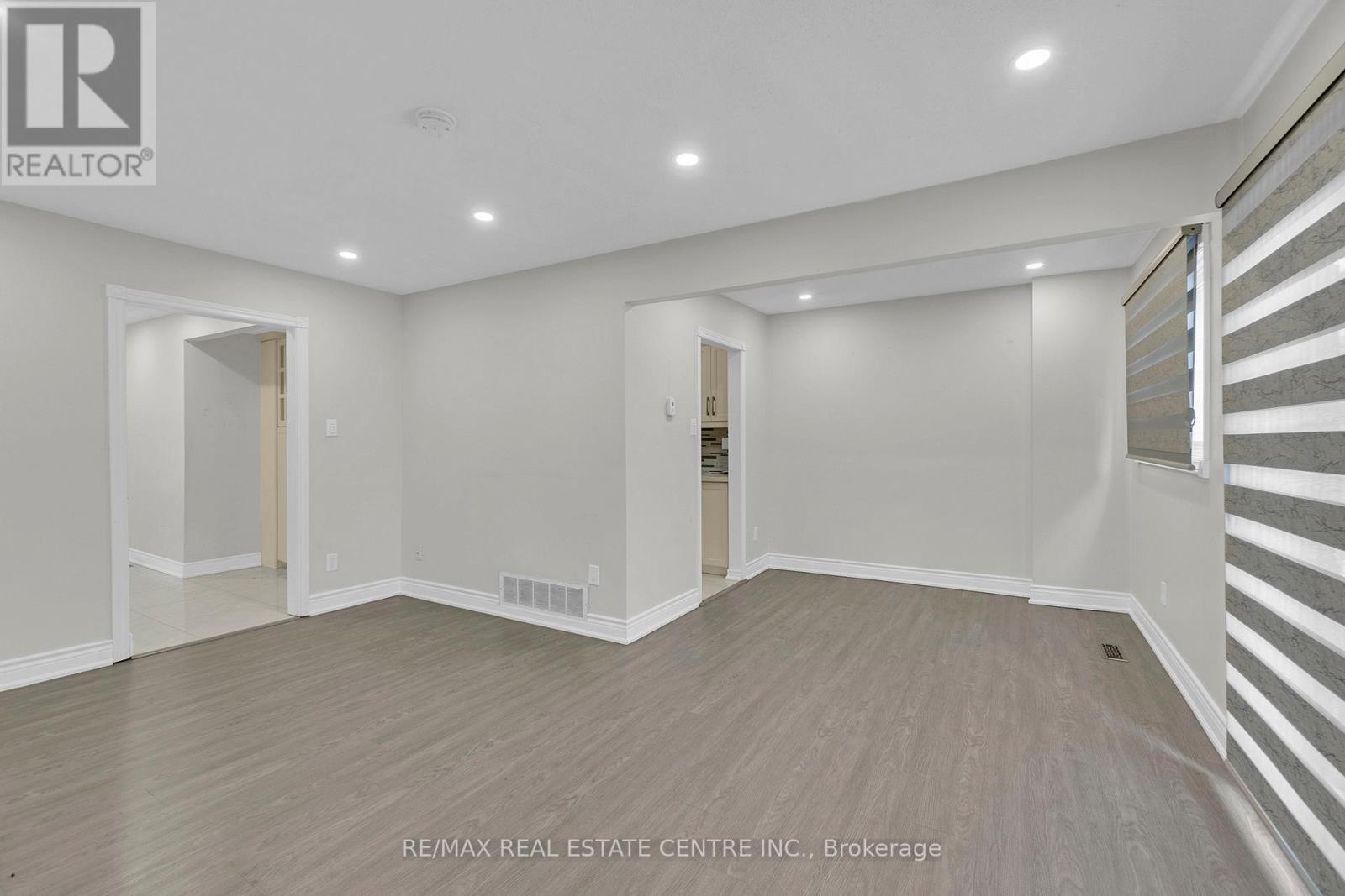 29 Gatwick Lane, Brampton, Ontario  L6S 2E4 - Photo 6 - W12736684