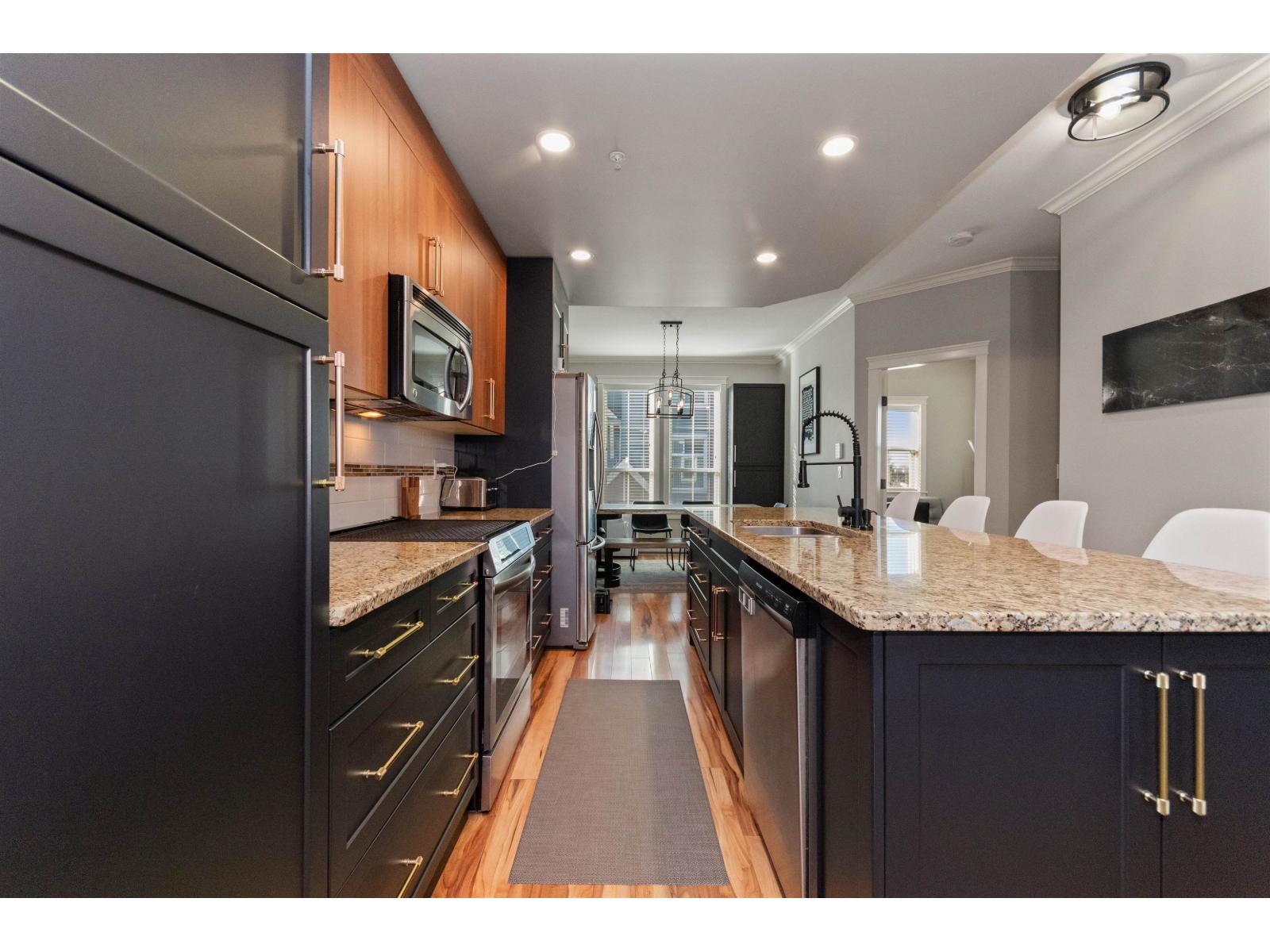 10 45137 Nicomen Crescent, Garrison Crossing, Chilliwack, British Columbia  V2R 0R3 - Photo 5 - R3083949