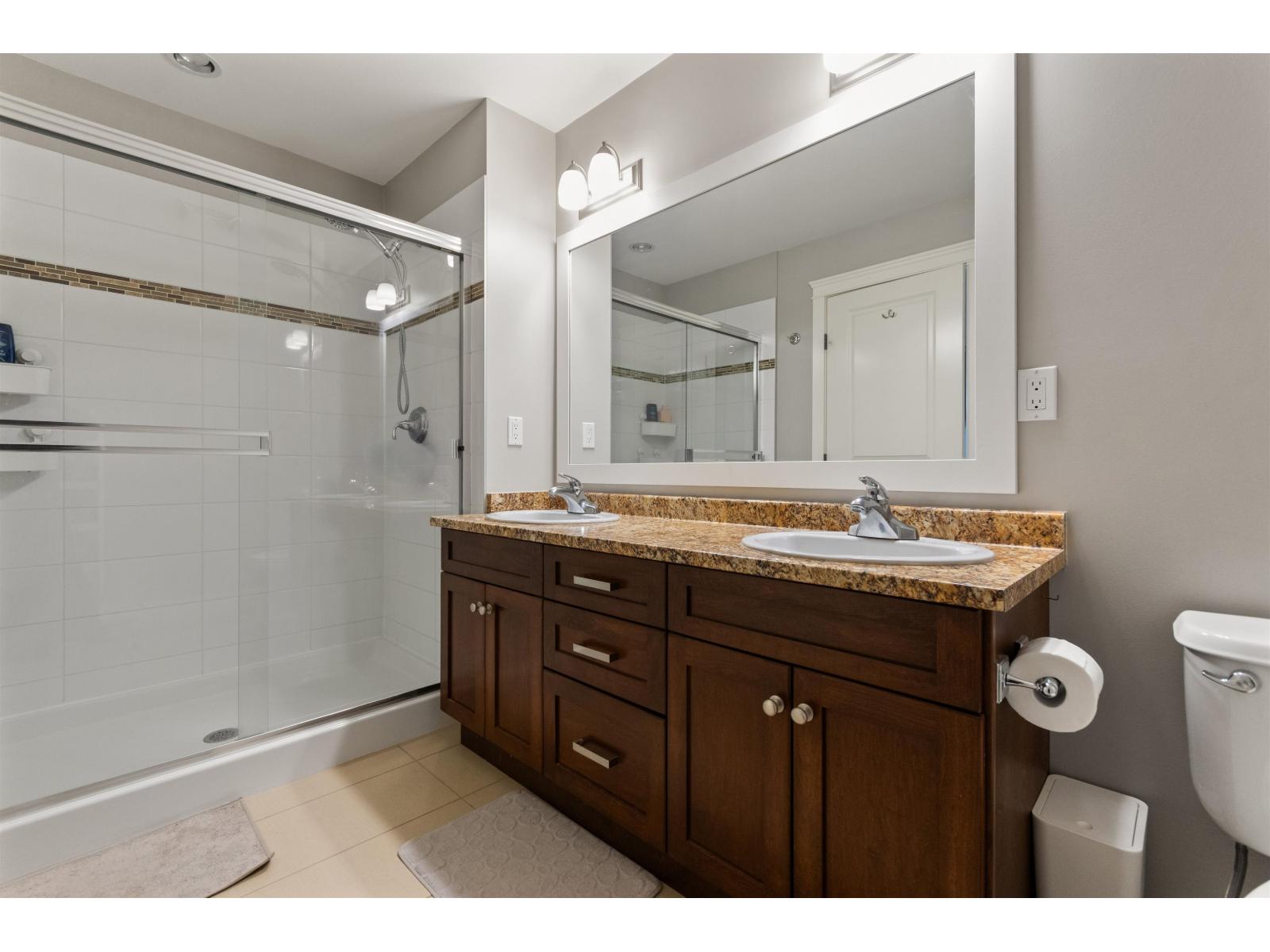 10 45137 Nicomen Crescent, Garrison Crossing, Chilliwack, British Columbia  V2R 0R3 - Photo 24 - R3083949