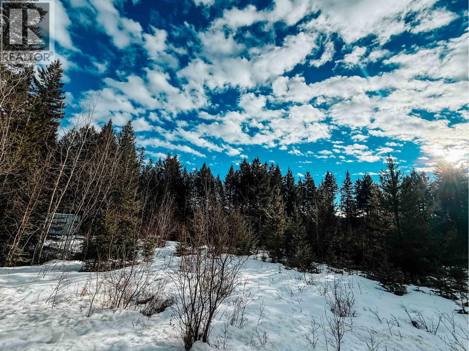 5724 TIMOTHY LAKE ROAD, Lac La Hache, British Columbia