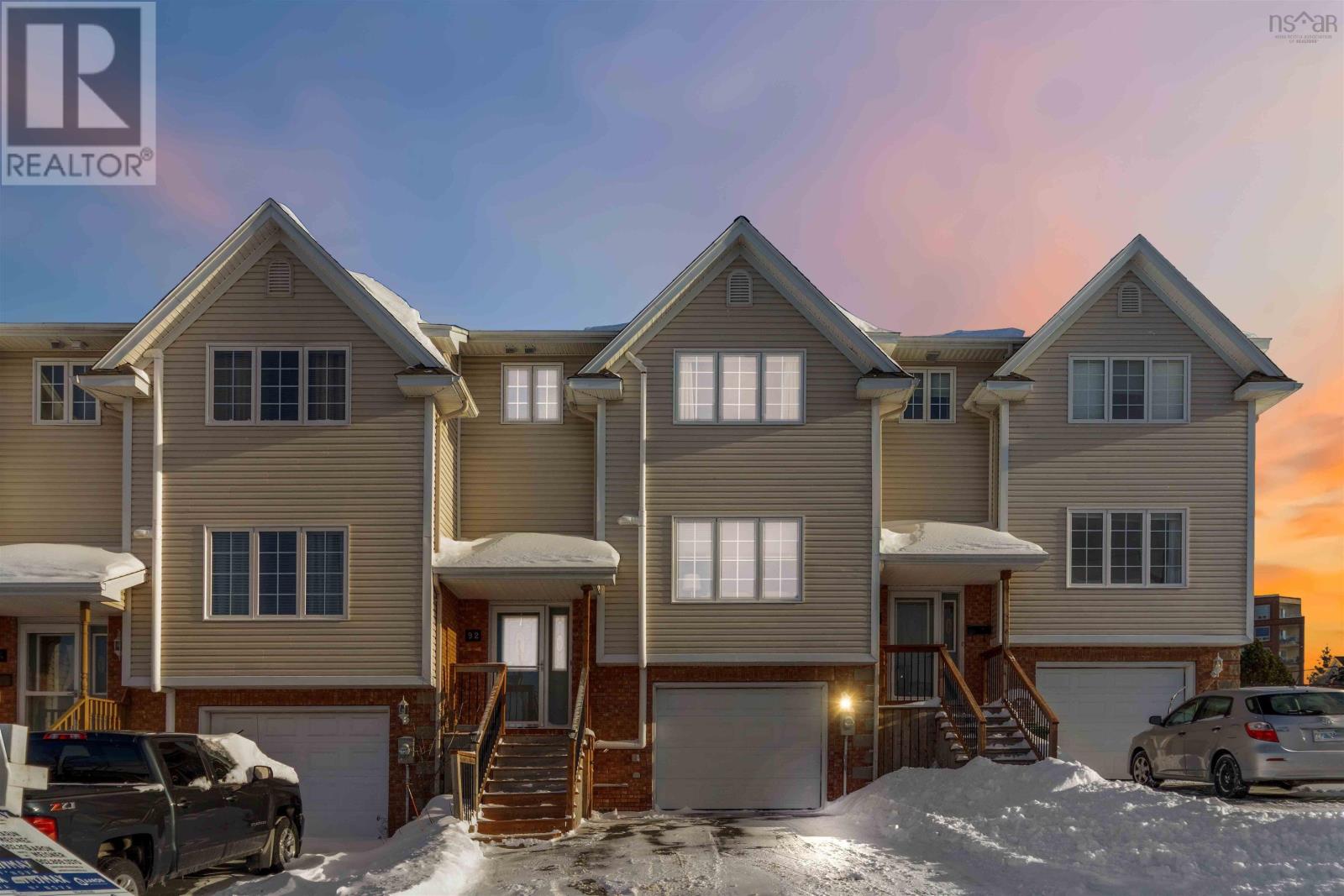 92 Russell Lake Drive, Dartmouth, Nova Scotia  B2W 6J5 - Photo 2 - 202601638