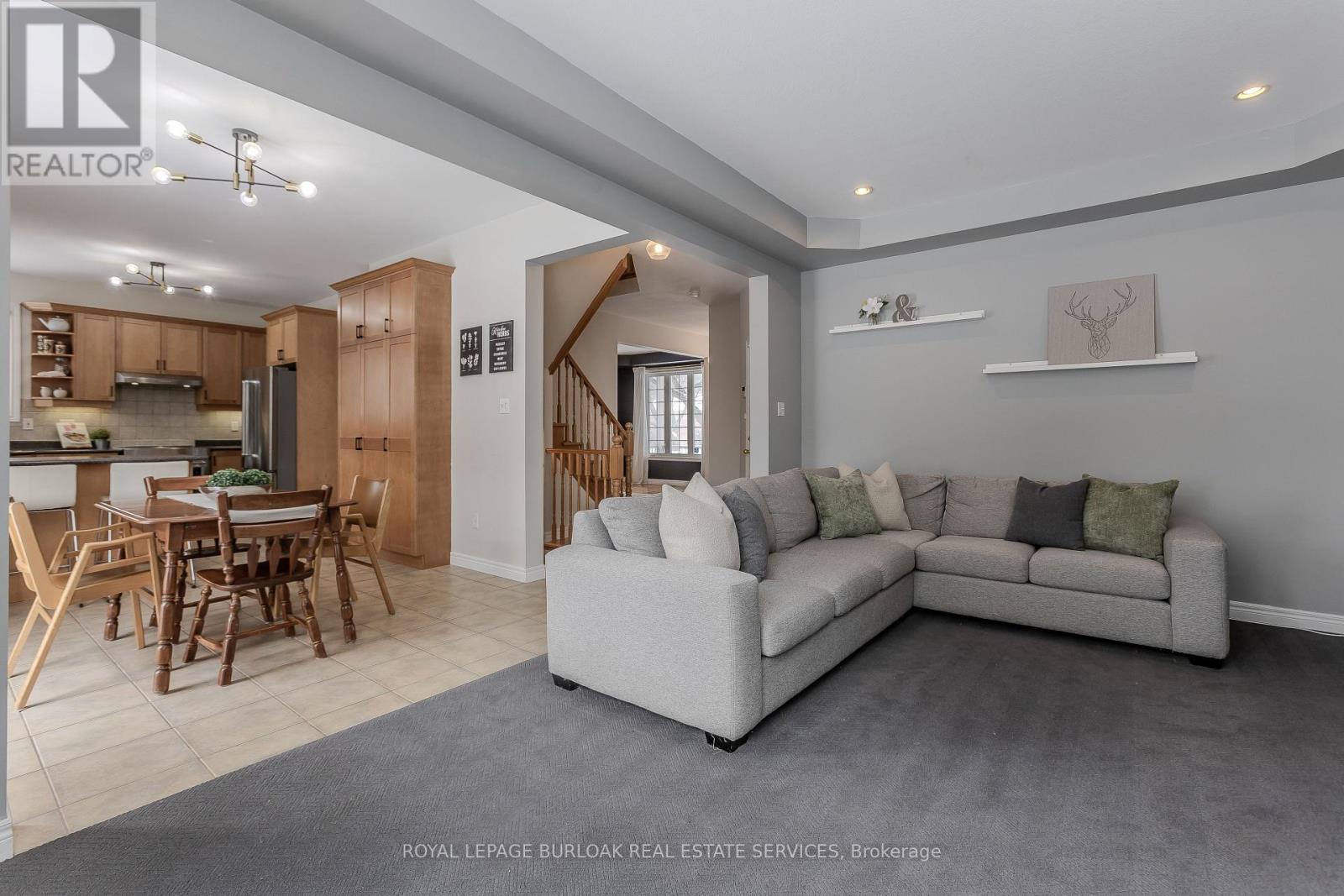 2055 Mountain Grove Avenue, Burlington, Ontario  L7P 2H8 - Photo 14 - W12739228