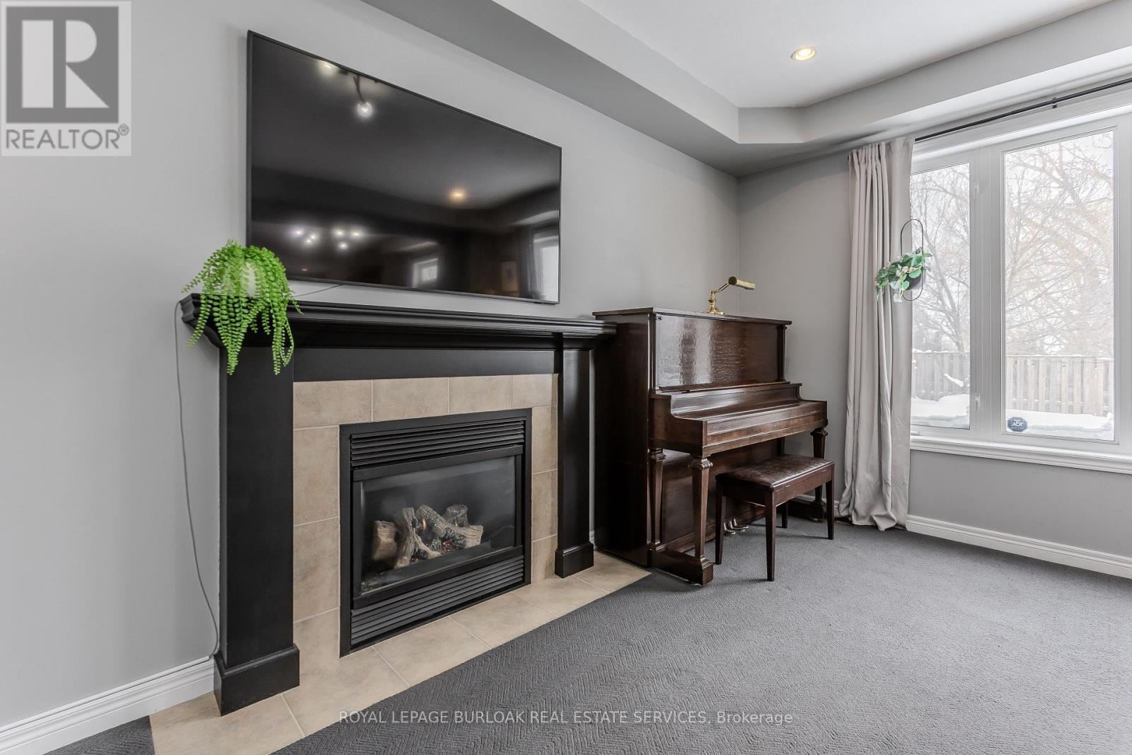 2055 Mountain Grove Avenue, Burlington, Ontario  L7P 2H8 - Photo 16 - W12739228