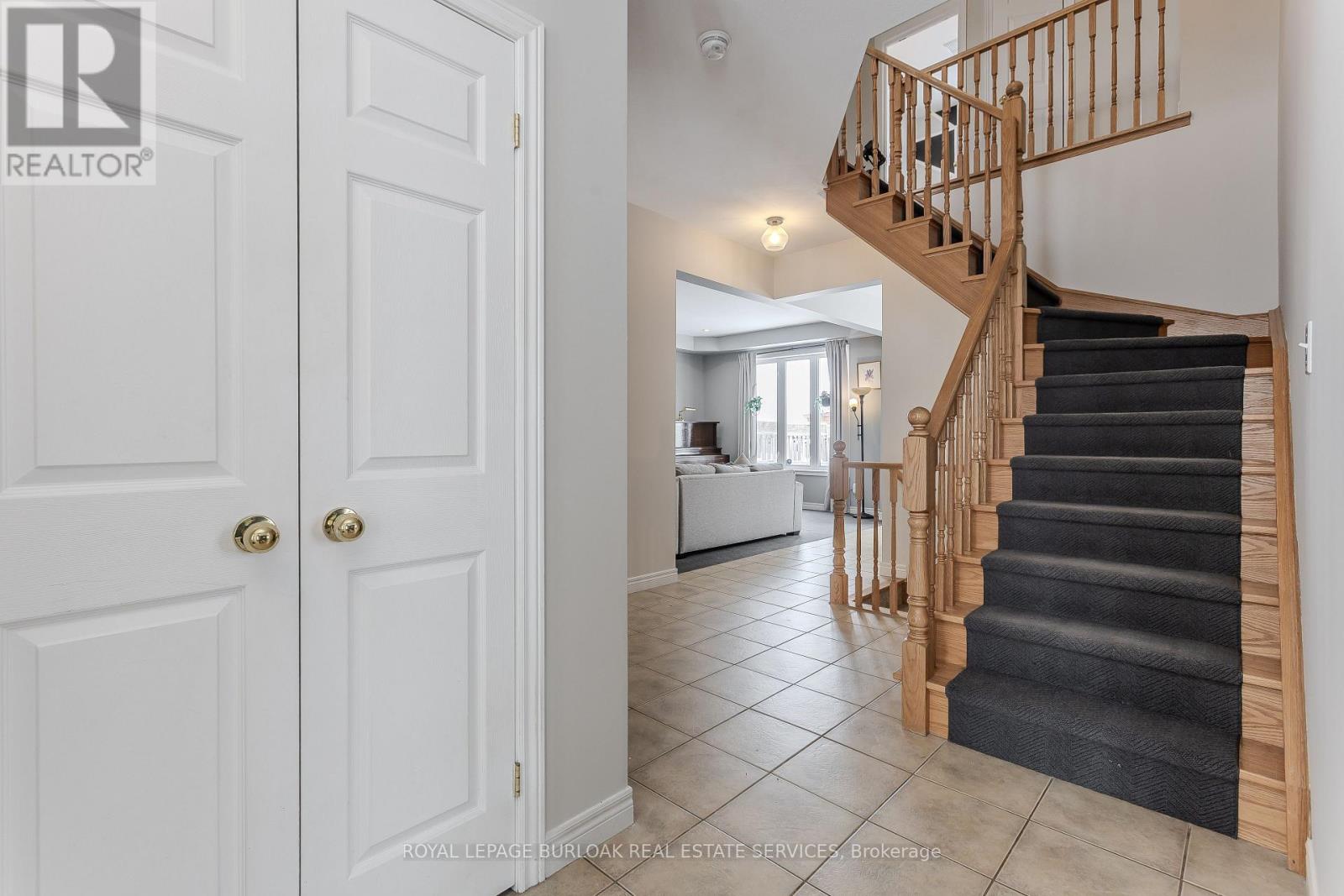 2055 Mountain Grove Avenue, Burlington, Ontario  L7P 2H8 - Photo 17 - W12739228