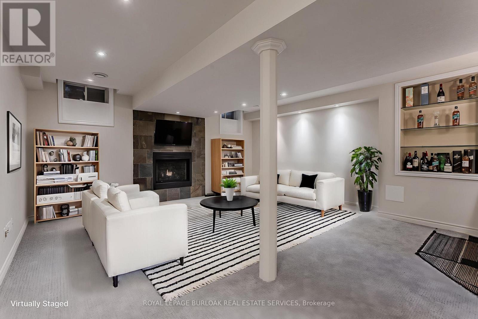 2055 Mountain Grove Avenue, Burlington, Ontario  L7P 2H8 - Photo 37 - W12739228