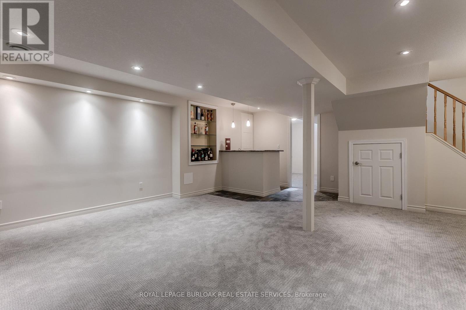 2055 Mountain Grove Avenue, Burlington, Ontario  L7P 2H8 - Photo 38 - W12739228