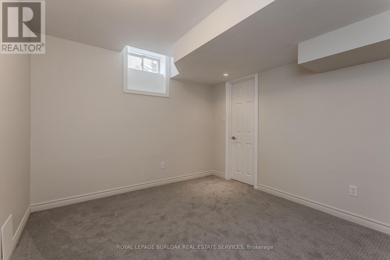 2055 Mountain Grove Avenue, Burlington, Ontario  L7P 2H8 - Photo 41 - W12739228