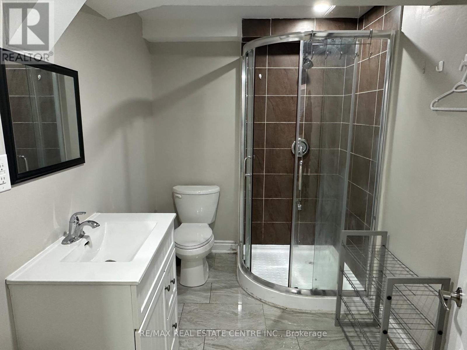 Lower - 6 Hollingworth Circle, Brampton, Ontario  L7A 3X7 - Photo 10 - W12739230