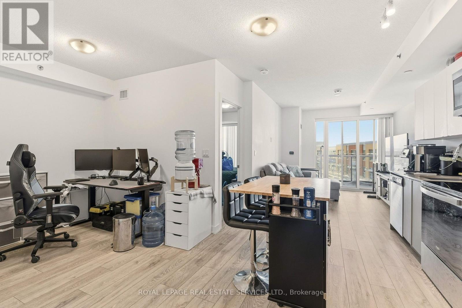 A318 - 3210 Dakota Common, Burlington, Ontario  L7M 0H4 - Photo 14 - W12739232