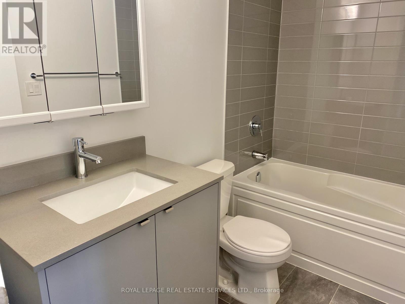 A318 - 3210 Dakota Common, Burlington, Ontario  L7M 0H4 - Photo 22 - W12739232