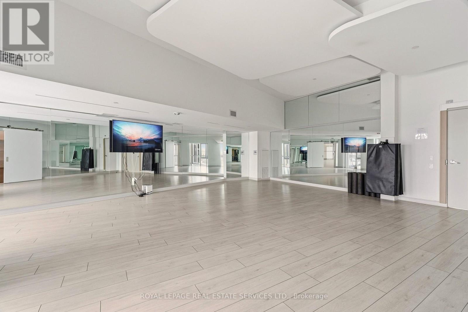 A318 - 3210 Dakota Common, Burlington, Ontario  L7M 0H4 - Photo 33 - W12739232