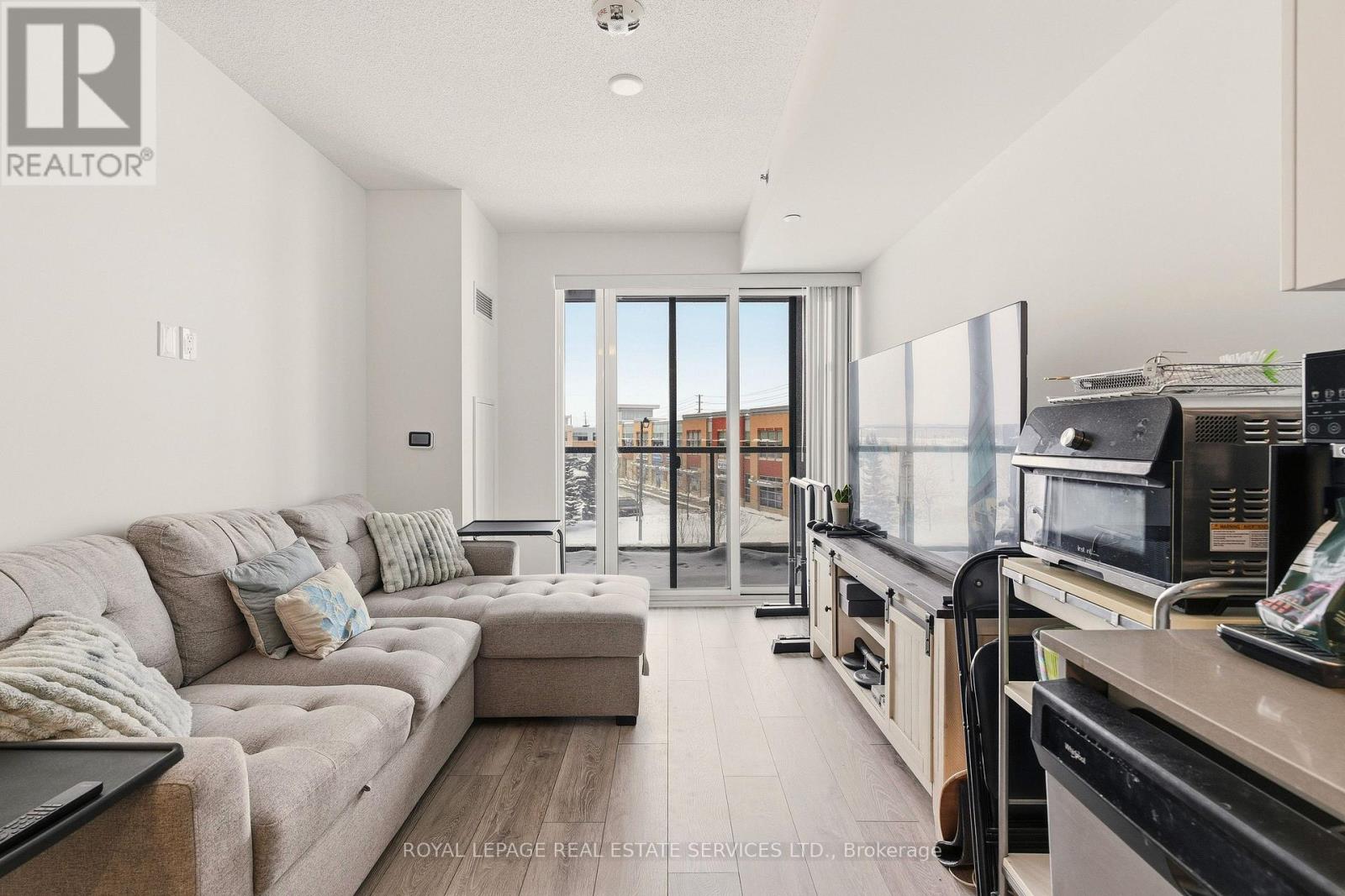 A318 - 3210 Dakota Common, Burlington, Ontario  L7M 0H4 - Photo 7 - W12739232