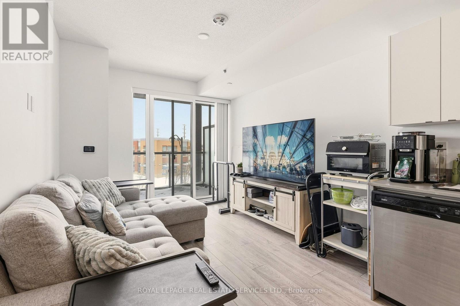 A318 - 3210 Dakota Common, Burlington, Ontario  L7M 0H4 - Photo 8 - W12739232