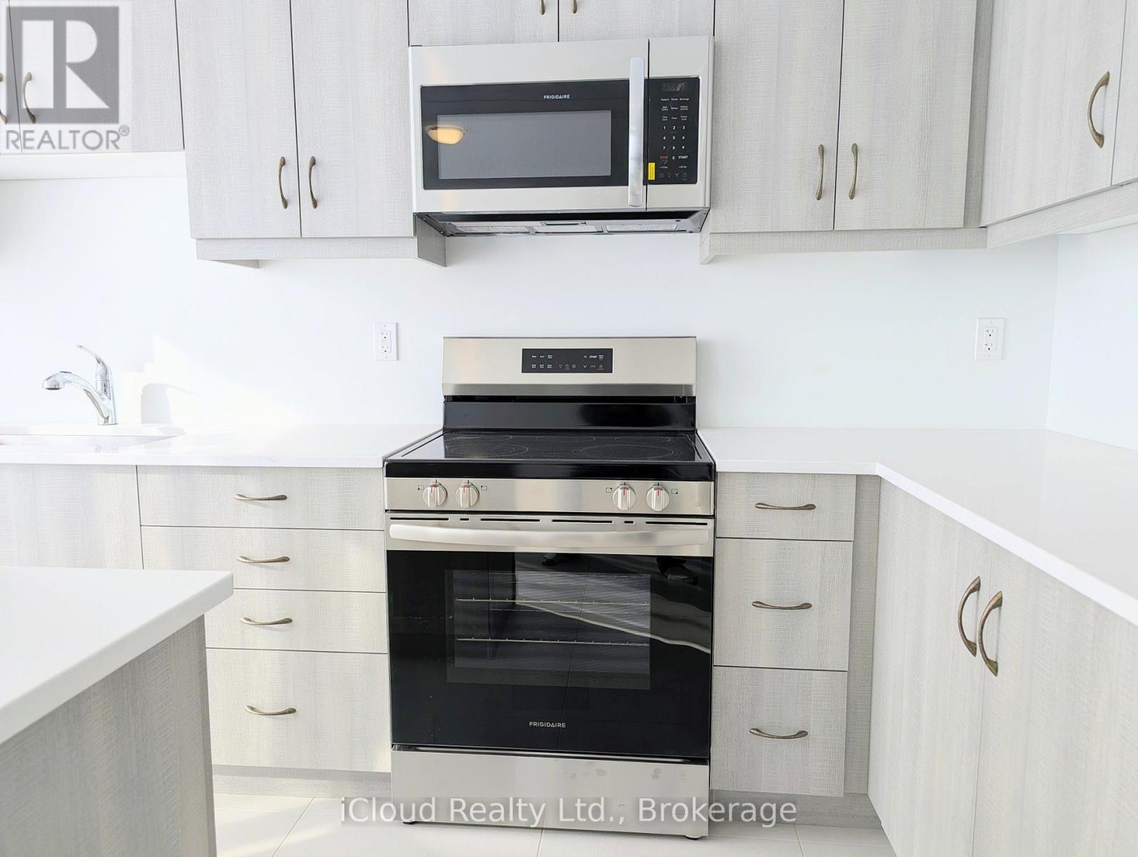 1340 Hearns Place, Milton, Ontario  L9E 2J7 - Photo 11 - W12739256