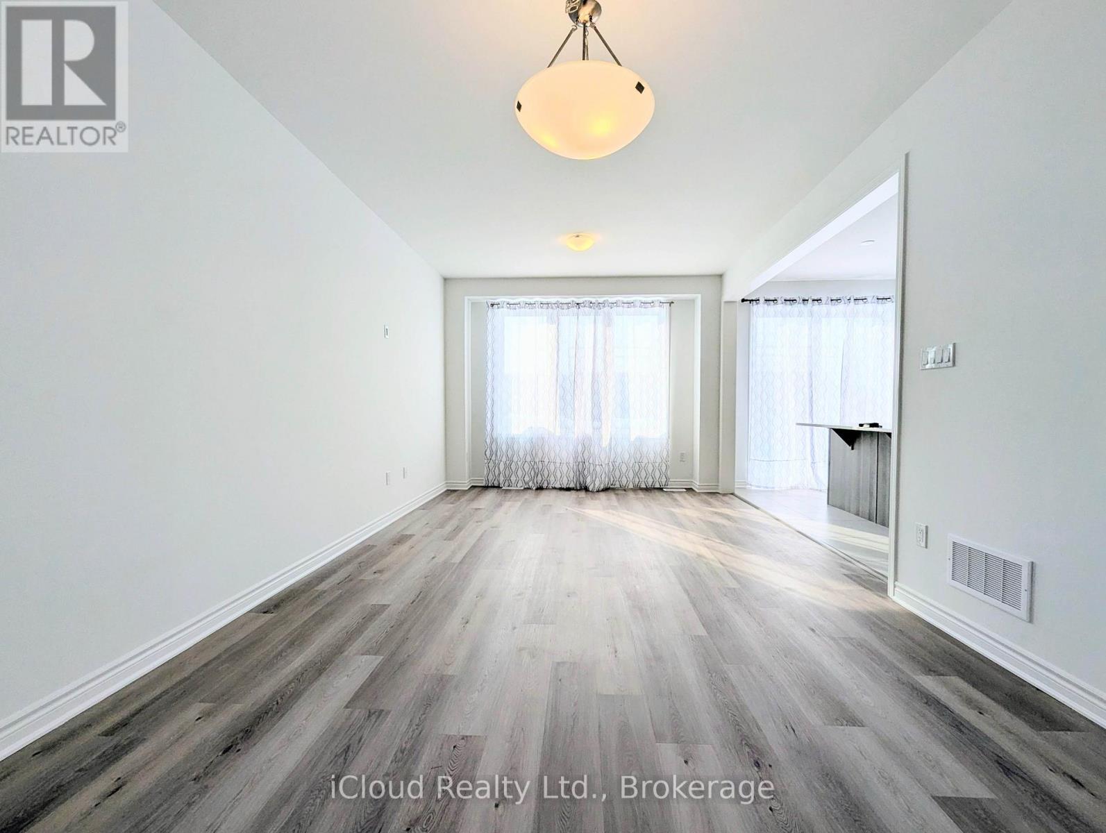 1340 Hearns Place, Milton, Ontario  L9E 2J7 - Photo 7 - W12739256