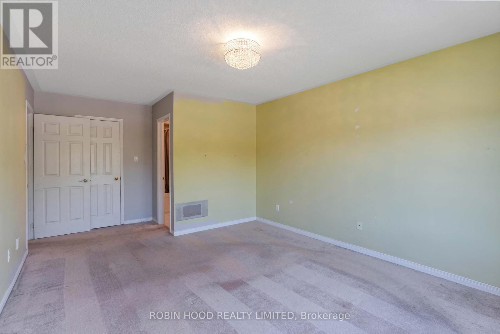 6 Meadowlark Drive, Halton Hills, Ontario  L7G 6N2 - Photo 6 - W12739264