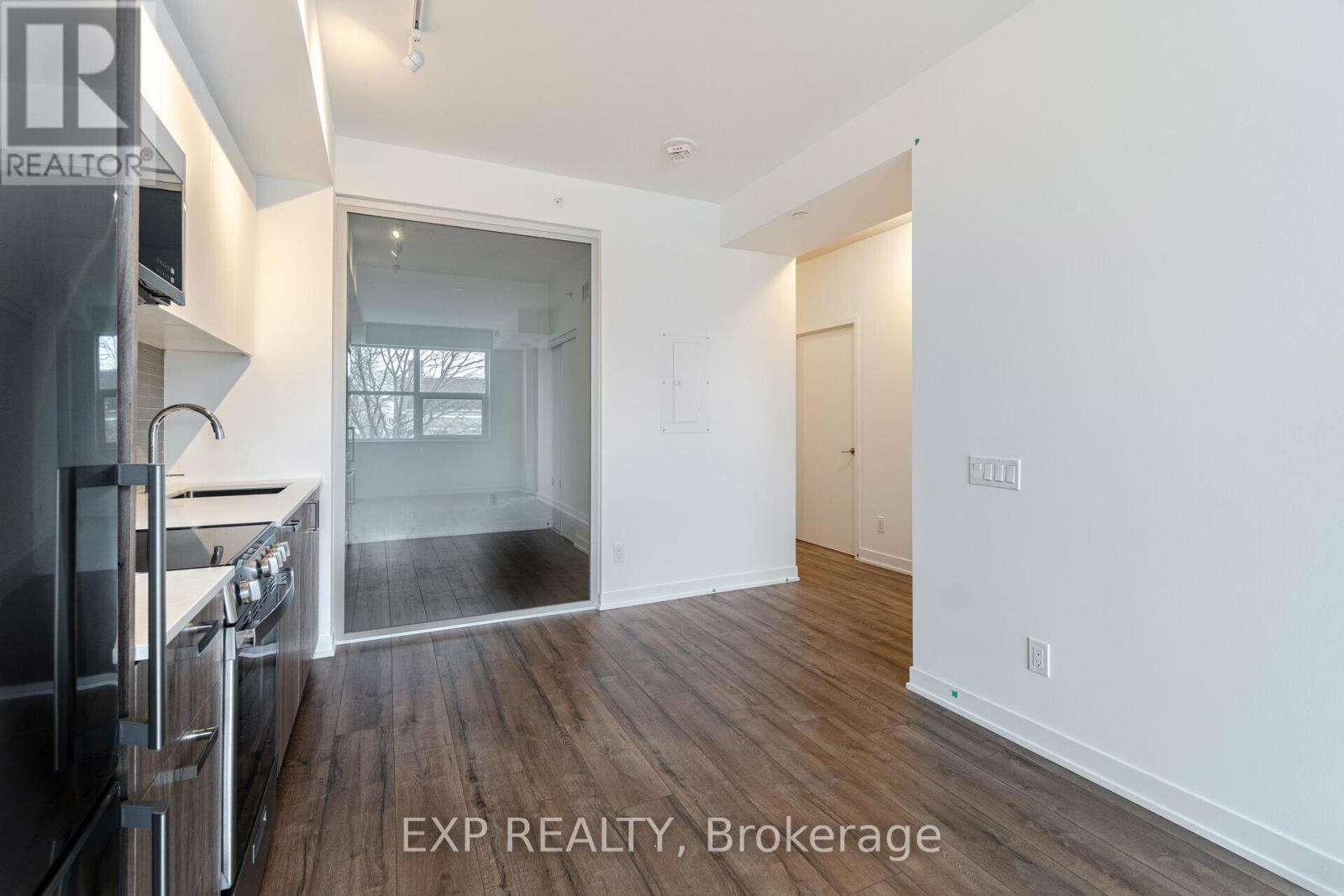 218 - 1787 St. Clair Avenue W, Toronto, Ontario  M6N 0B7 - Photo 7 - W12739268