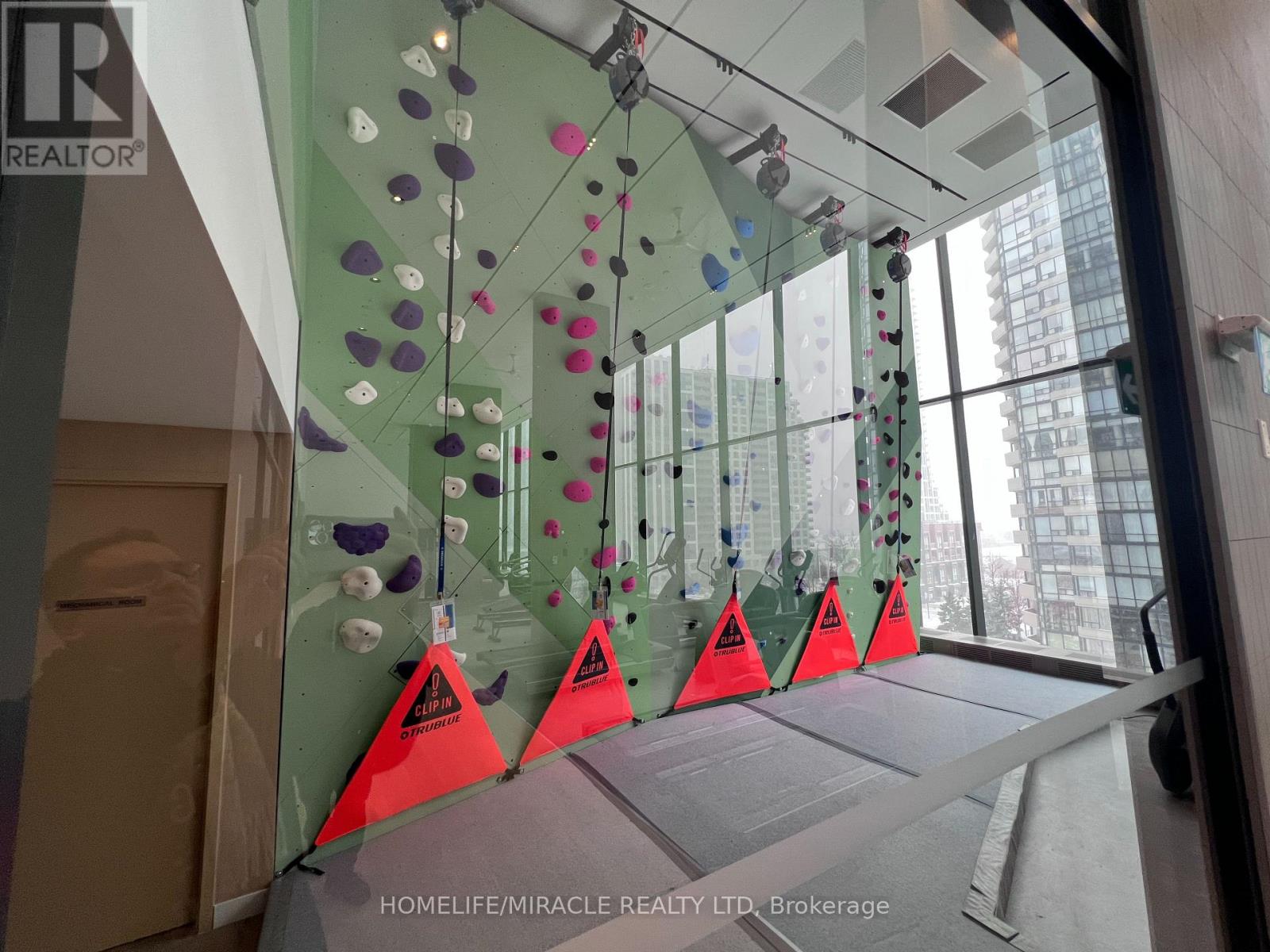 4004 - 395 Square One Drive, Mississauga, Ontario  L5B 0P6 - Photo 25 - W12739270