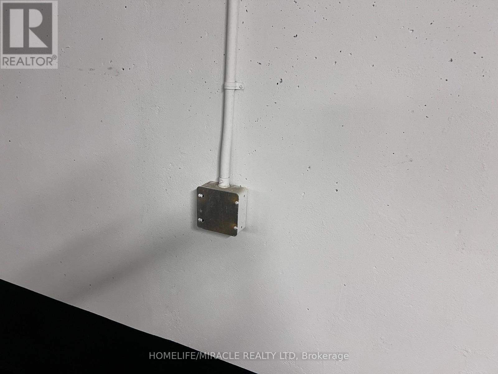 4004 - 395 Square One Drive, Mississauga, Ontario  L5B 0P6 - Photo 34 - W12739270