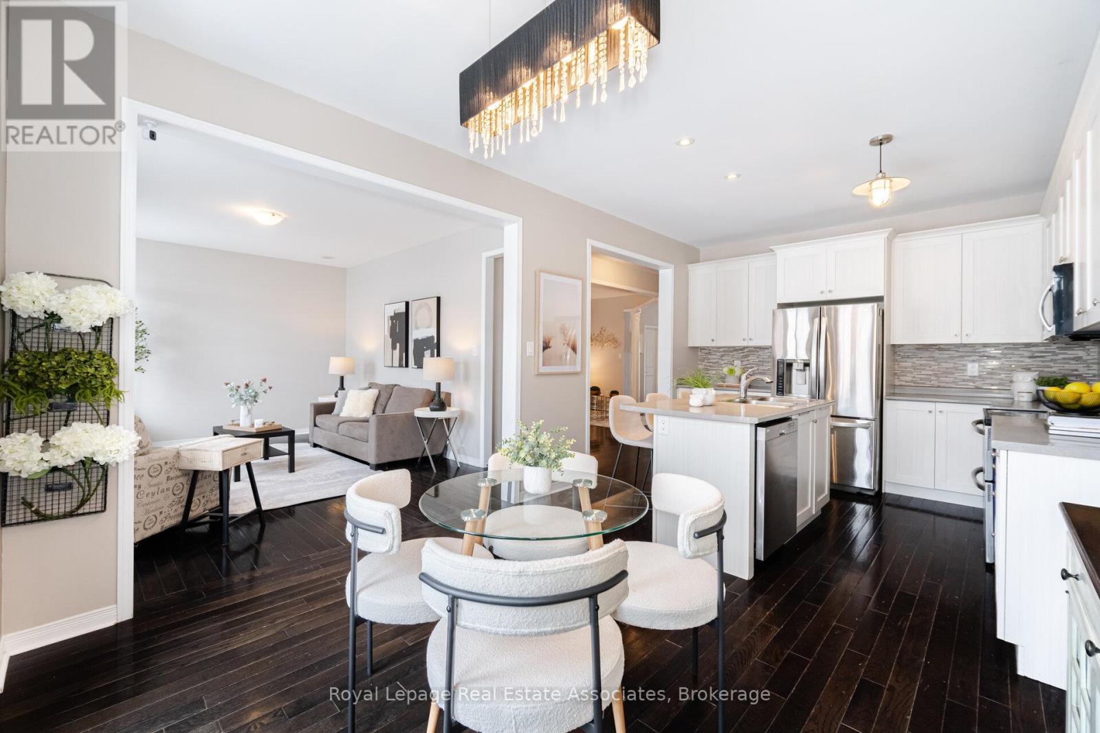 39 Wildflower Lane, Halton Hills, Ontario  L7G 0H8 - Photo 17 - W12739282