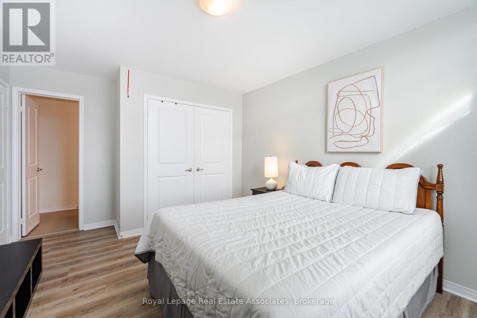 39 Wildflower Lane, Halton Hills, Ontario  L7G 0H8 - Photo 32 - W12739282