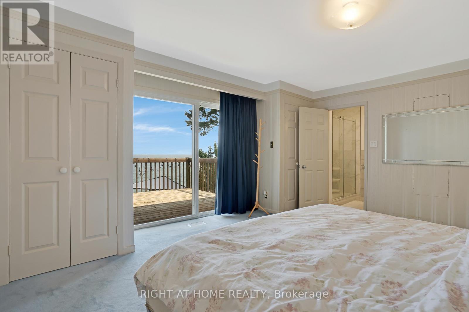 1360 Lakeshore Road W, Oakville, Ontario  L6L 1G2 - Photo 24 - W12739312